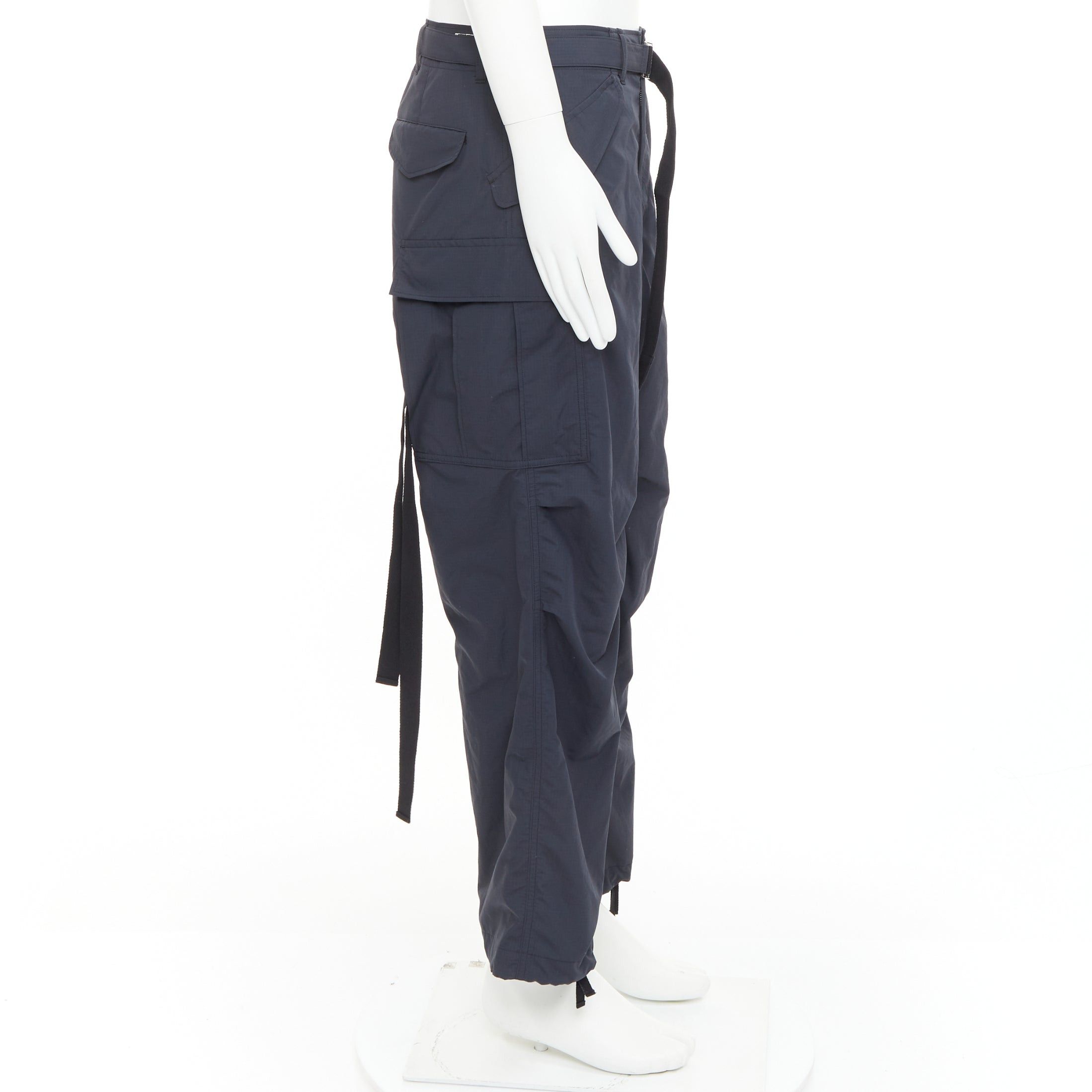 Sacai SACAI 2024 black nylon belted pocketed strapped cargo pocket pants JP2 M Size US 30 / EU 46 - 4 Thumbnail