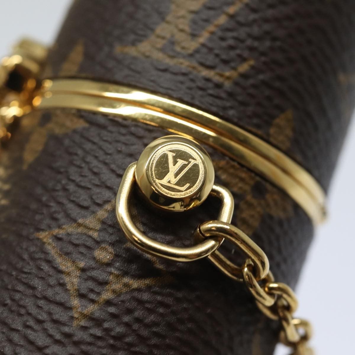 Louis Vuitton Louis Vuitton Lipstick Case on Chain Monogram Canvas Size ONE SIZE - 23 Thumbnail