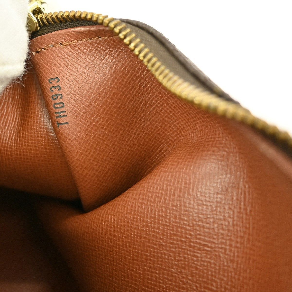 Louis Vuitton Louis Vuitton Papillon Handbag Monogram Canvas Size ONE SIZE - 9 Thumbnail