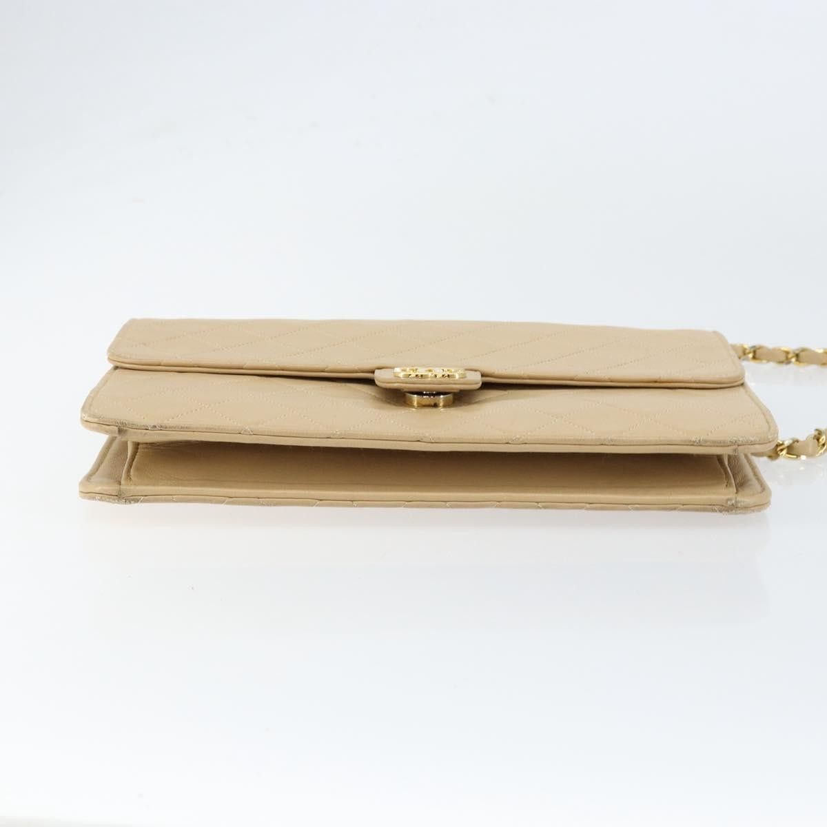 Chanel Chanel Vintage Clutch with Chain Quilted Leather Size ONE SIZE - 15 Thumbnail