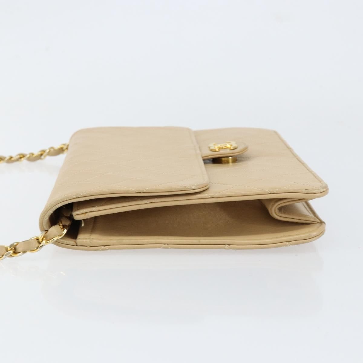 Chanel Chanel Vintage Clutch with Chain Quilted Leather Size ONE SIZE - 4 Thumbnail