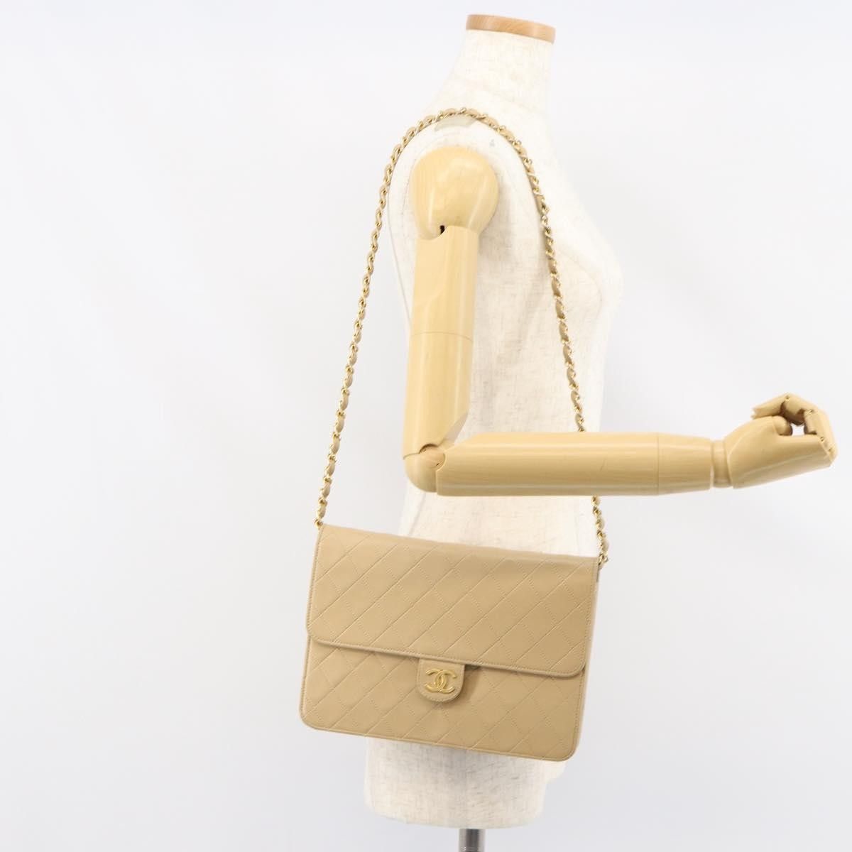 Chanel Chanel Vintage Clutch with Chain Quilted Leather Size ONE SIZE - 11 Thumbnail