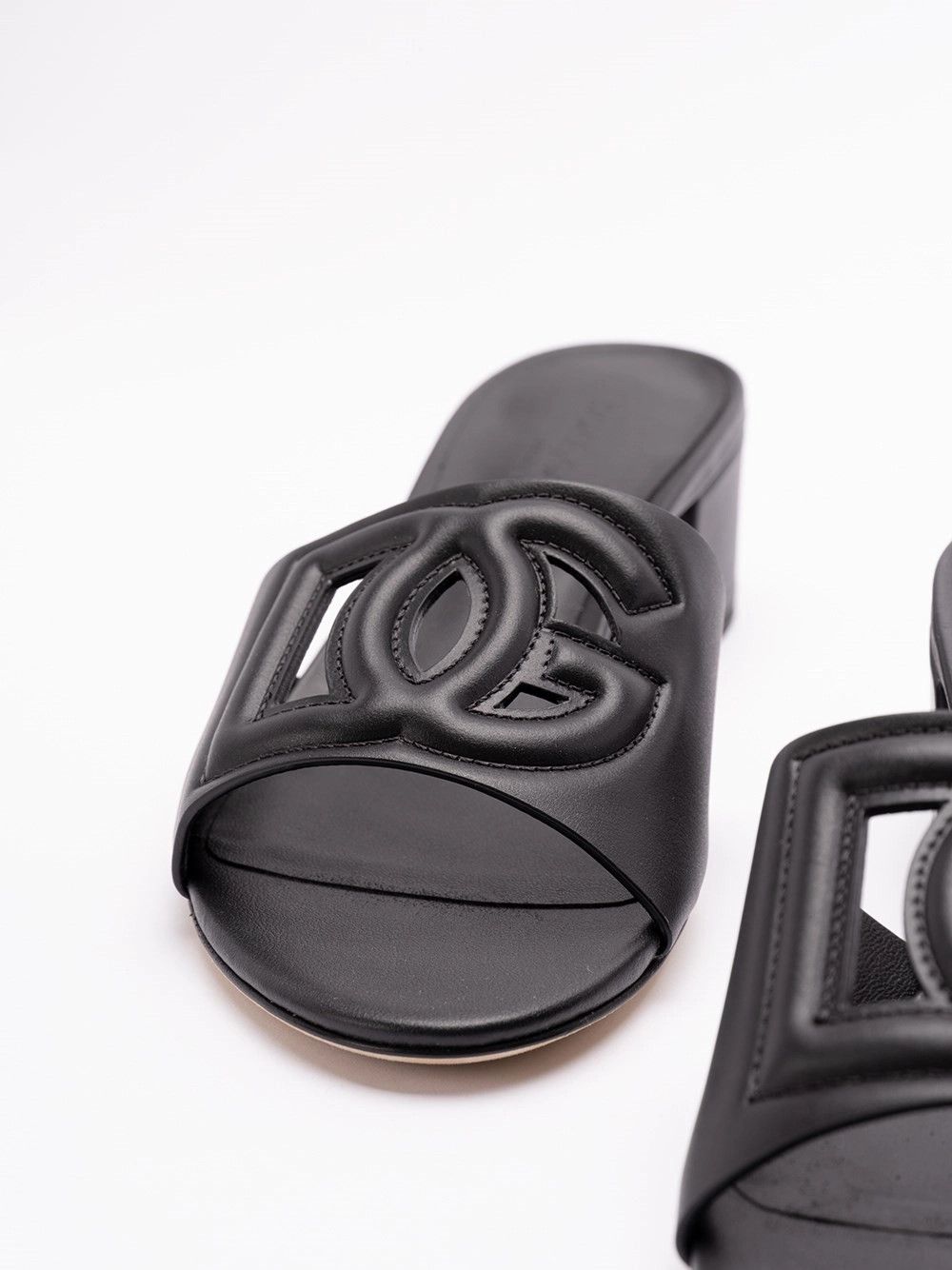 Dolce & Gabbana Calfskin Sliders With `DG` Logo Size US 7 / IT 37 - 4 Thumbnail