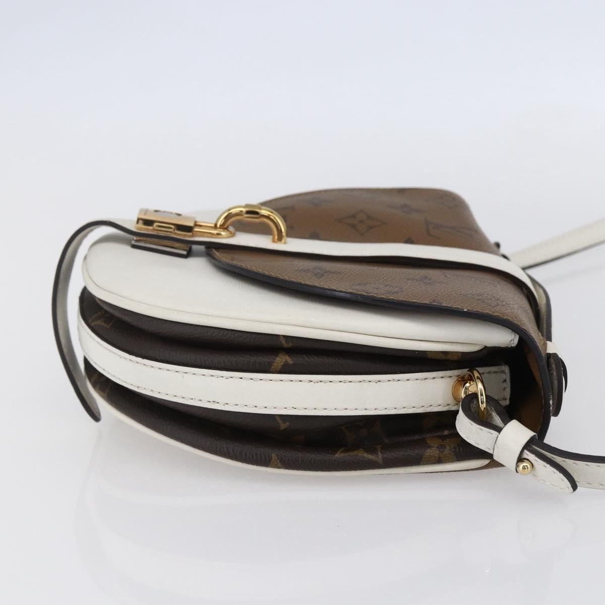Louis Vuitton Louis Vuitton Chantilly Lock Handbag Reverse Monogram Canvas and Leather Size ONE SIZE - 4 Thumbnail