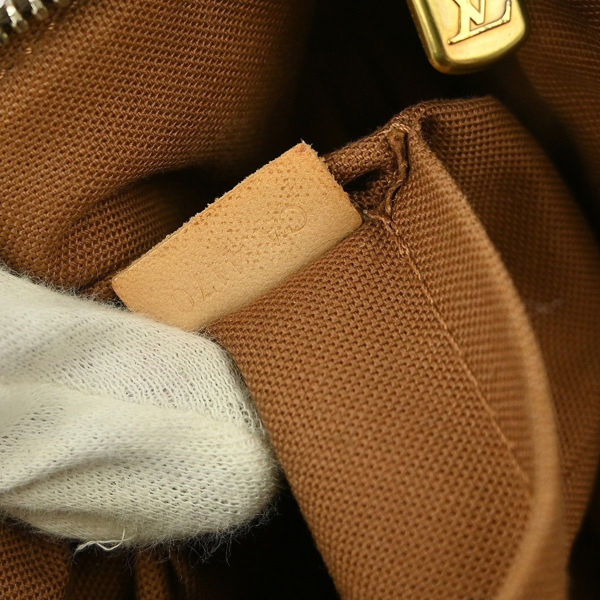 Louis Vuitton Louis Vuitton Odeon Handbag Monogram Canvas Size ONE SIZE - 5 Thumbnail