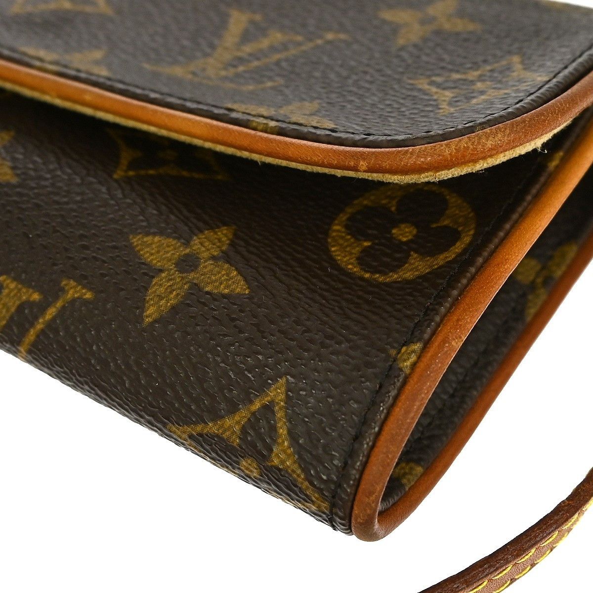 Louis Vuitton Louis Vuitton Twin Handbag Monogram Canvas Size ONE SIZE - 6 Thumbnail
