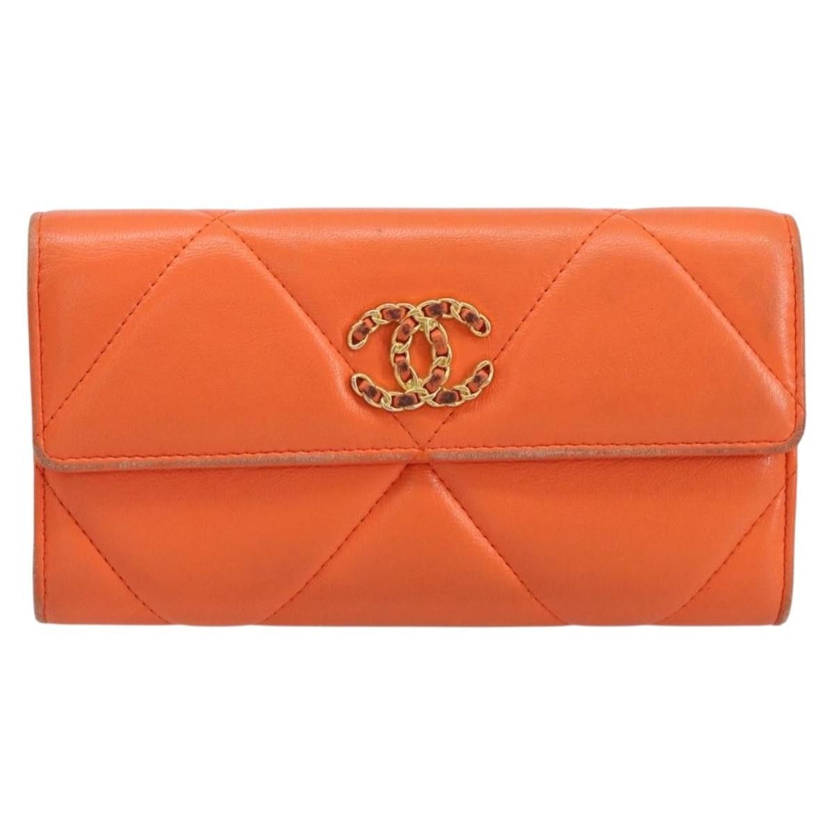 Chanel Chanel 19 Flap Wallet Quilted Lambskin Size ONE SIZE - 18 Thumbnail