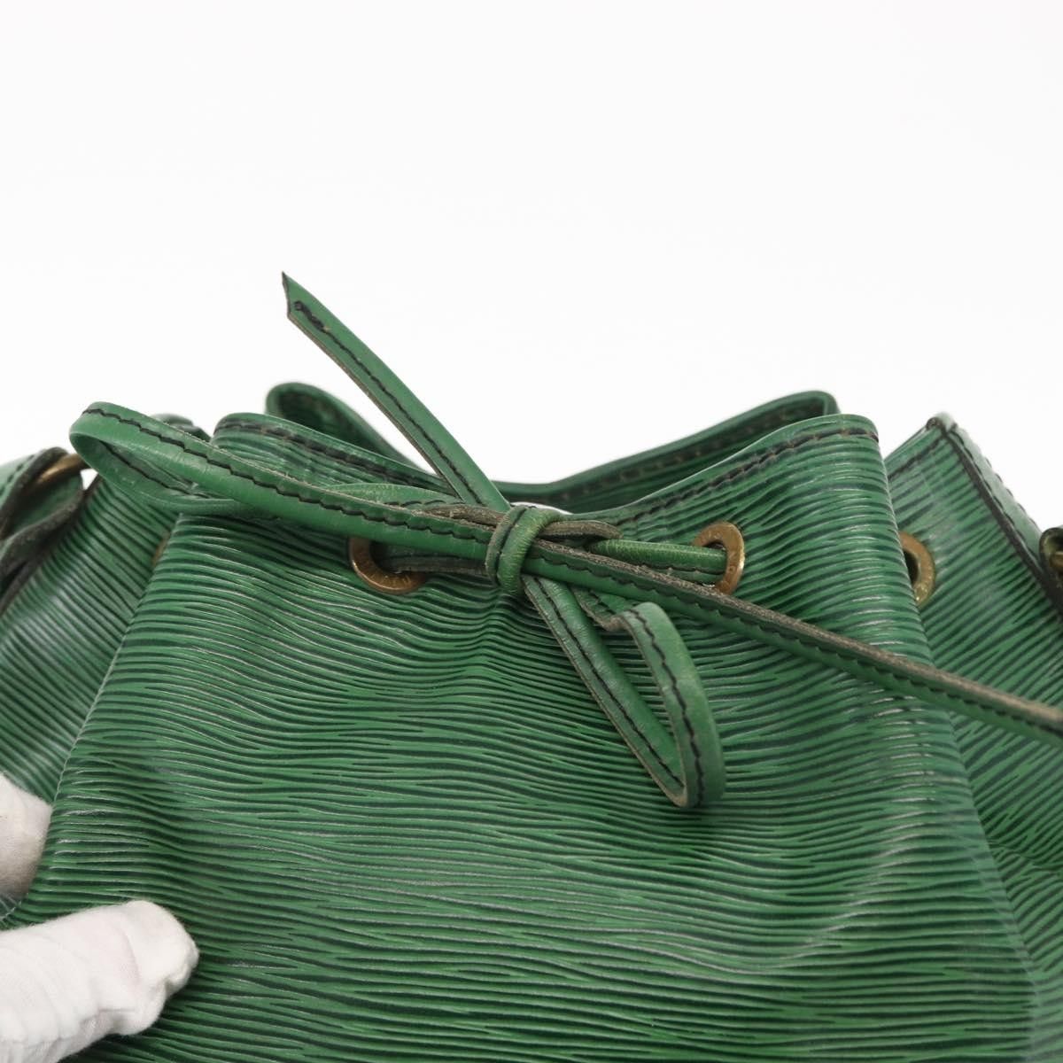 Louis Vuitton Louis Vuitton Noe Epi Leather Size ONE SIZE - 18 Thumbnail