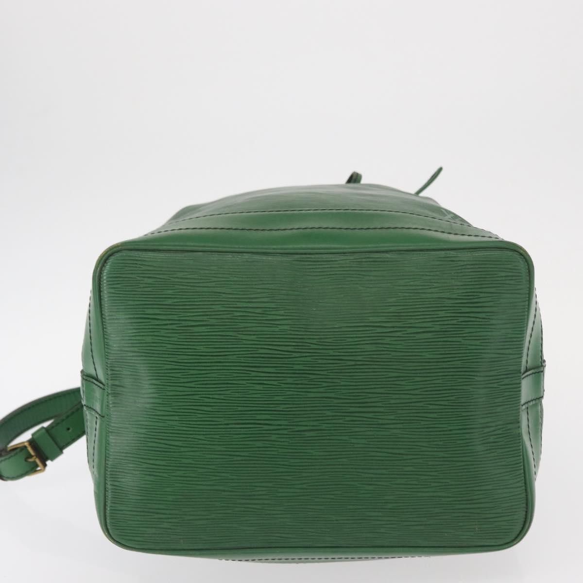 Louis Vuitton Louis Vuitton Noe Epi Leather Size ONE SIZE - 16 Thumbnail