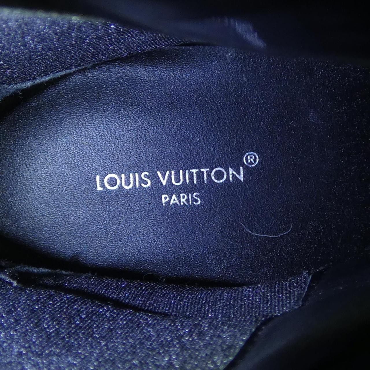 Louis Vuitton Louis Vuitton Louis Vuitton Laureate Line Suede Calf Boots Suede Shoes DUTY FREE for USA Size ONE SIZE - 6 Thumbnail