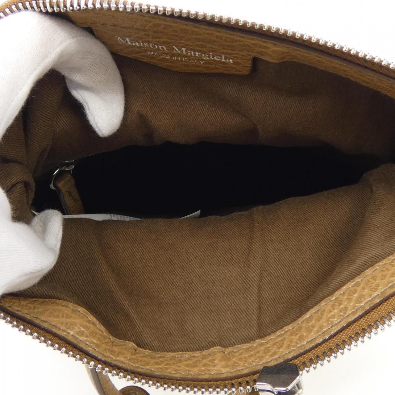 Maison Margiela Maison Martin Margiela Maison Margiela S56WG0082 Calf Bag Leather Tote Bag S56WG0082 DUTY FREE for USA Size ONE SIZE - 6 Thumbnail