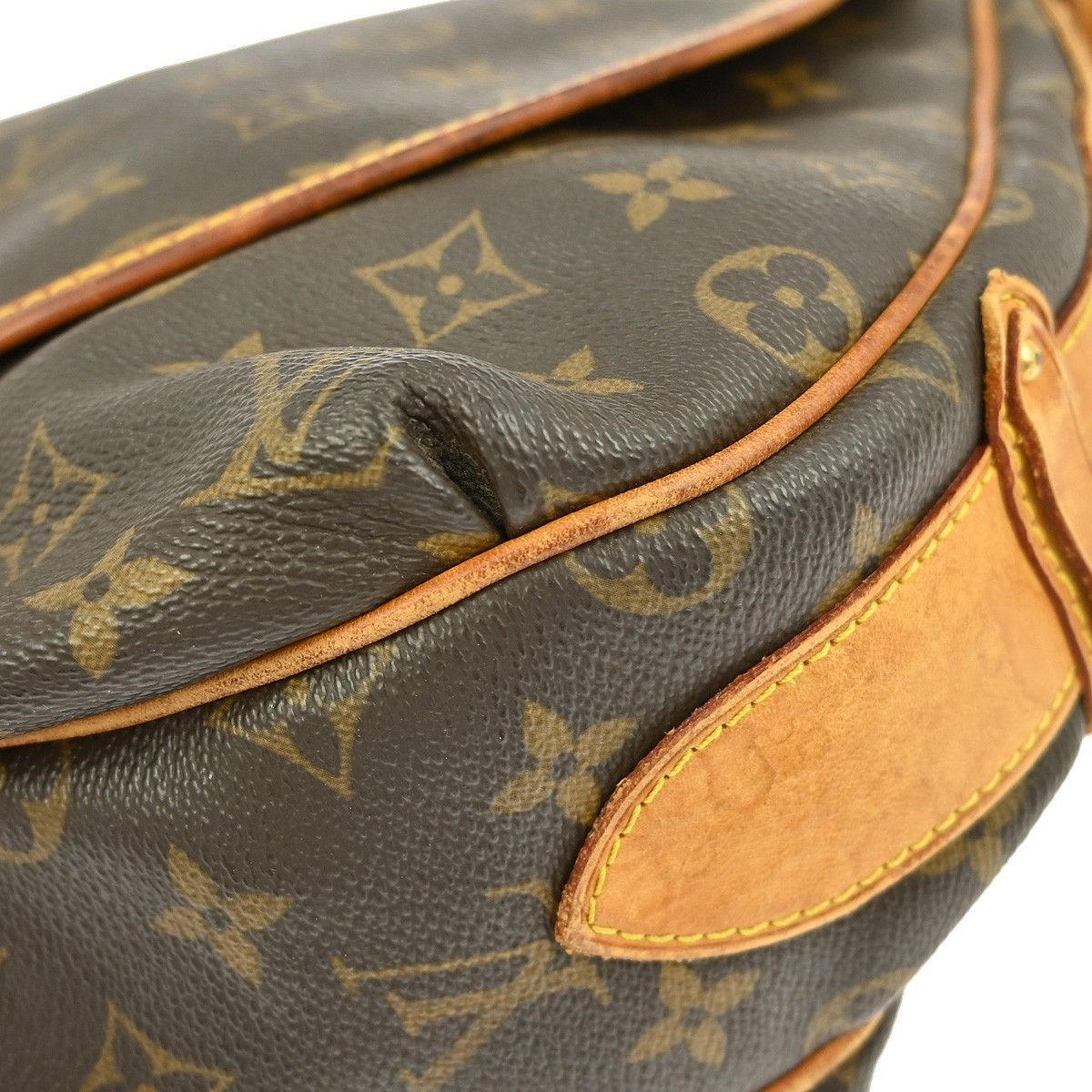 Louis Vuitton Louis Vuitton Tulum Handbag Monogram Canvas Size ONE SIZE - 7 Thumbnail
