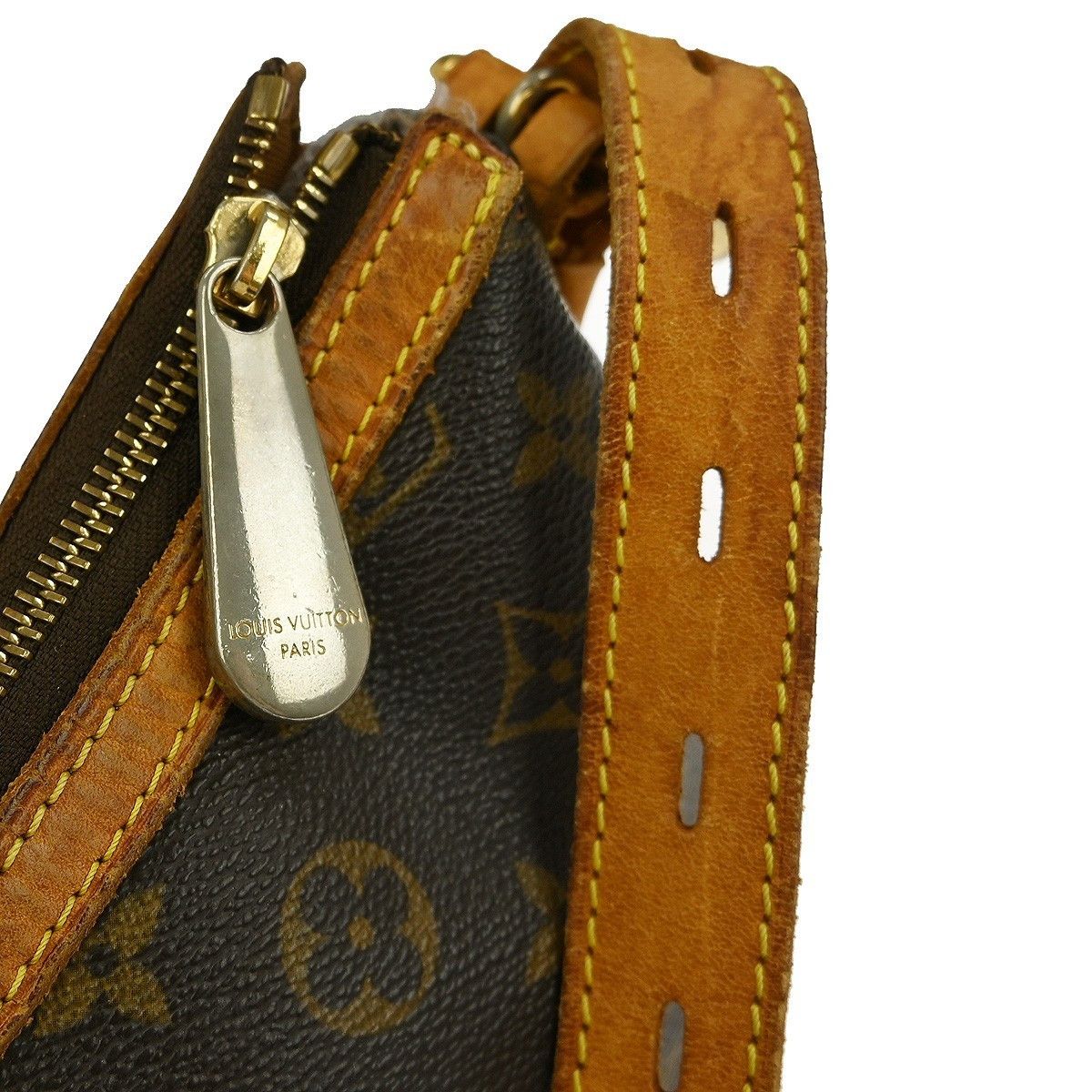Louis Vuitton Louis Vuitton Tulum Handbag Monogram Canvas Size ONE SIZE - 6 Thumbnail