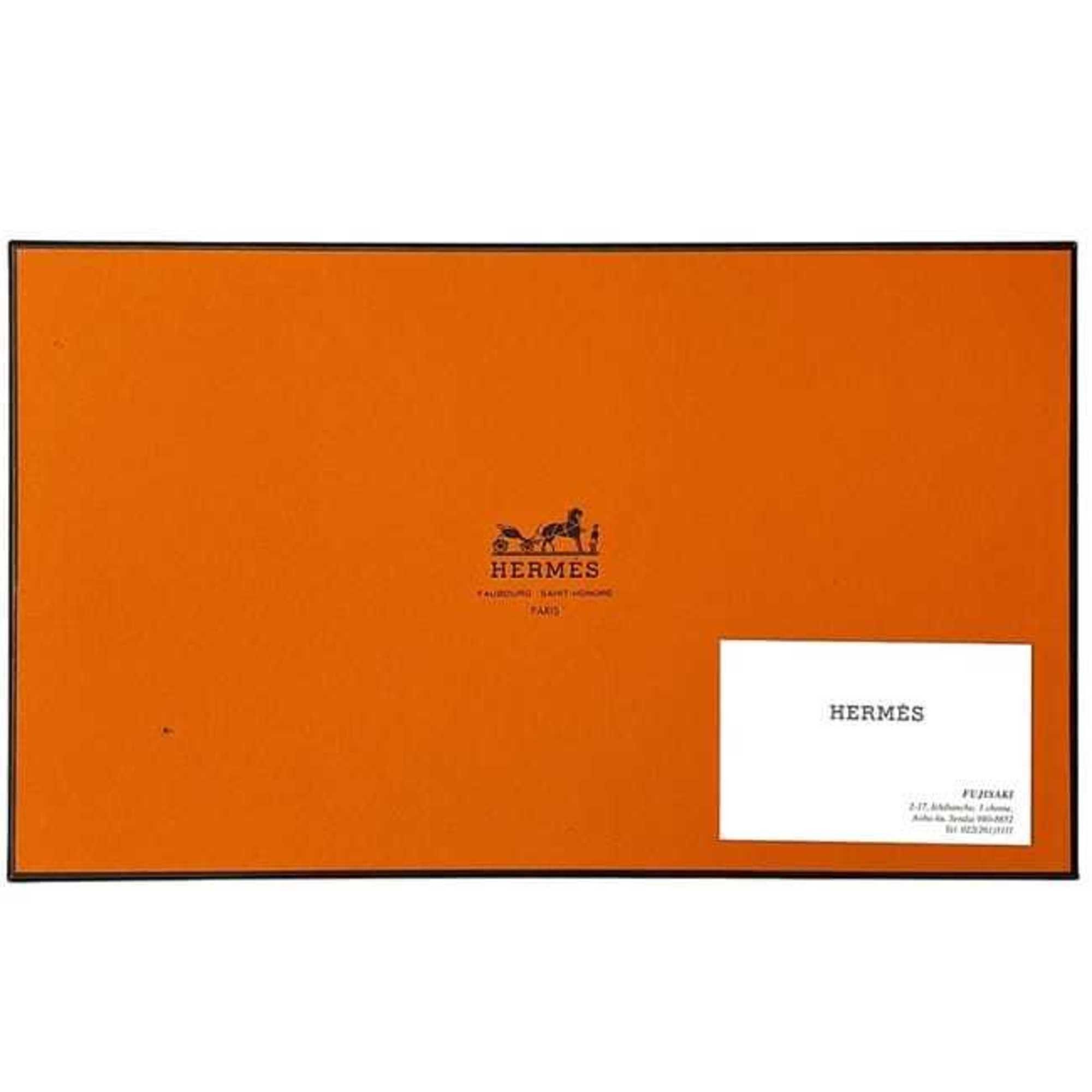 Hermes Hermes Hermès towel set (ec-24541) in pink and white. 102192M-02 101300M-16. Unused. 100% cotton. Also suitable for children's H white face towels. Suitable girls boys. Size ONE SIZE - 11 Thumbnail