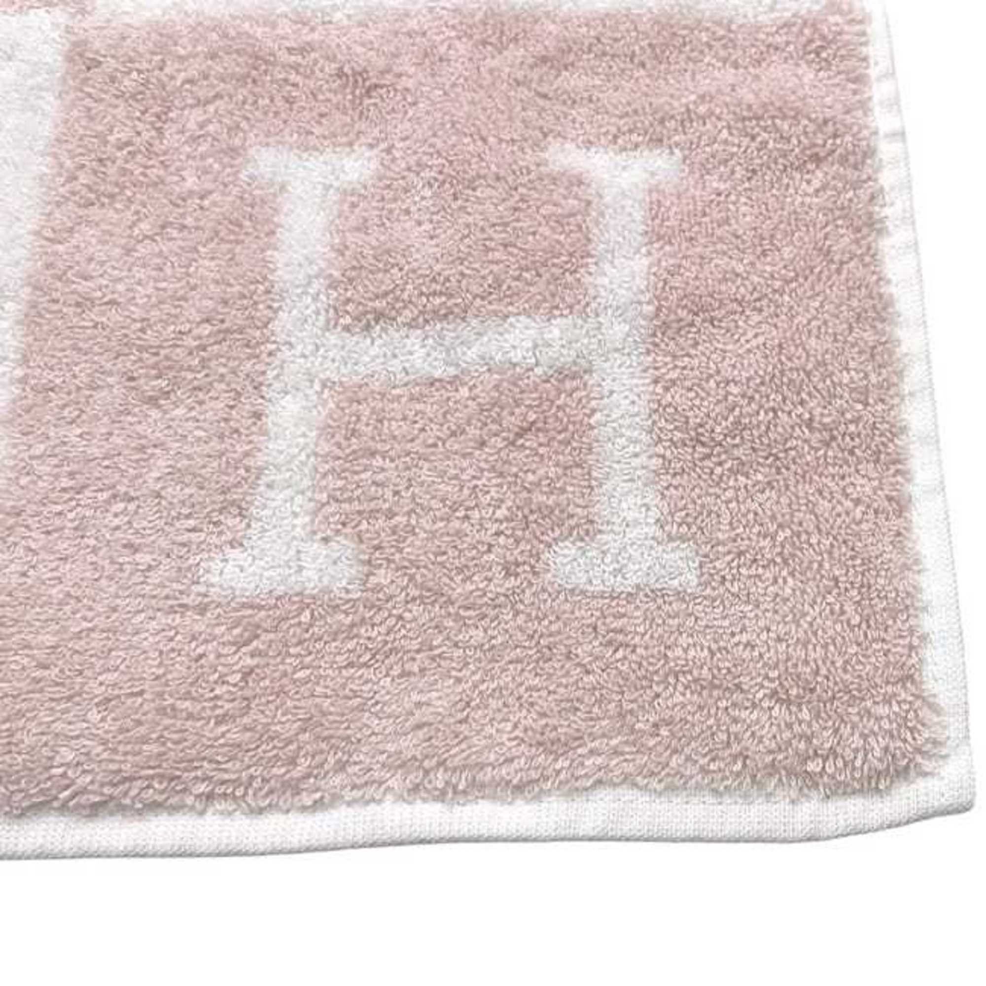 Hermes Hermes Hermès towel set (ec-24541) in pink and white. 102192M-02 101300M-16. Unused. 100% cotton. Also suitable for children's H white face towels. Suitable girls boys. Size ONE SIZE - 8 Thumbnail