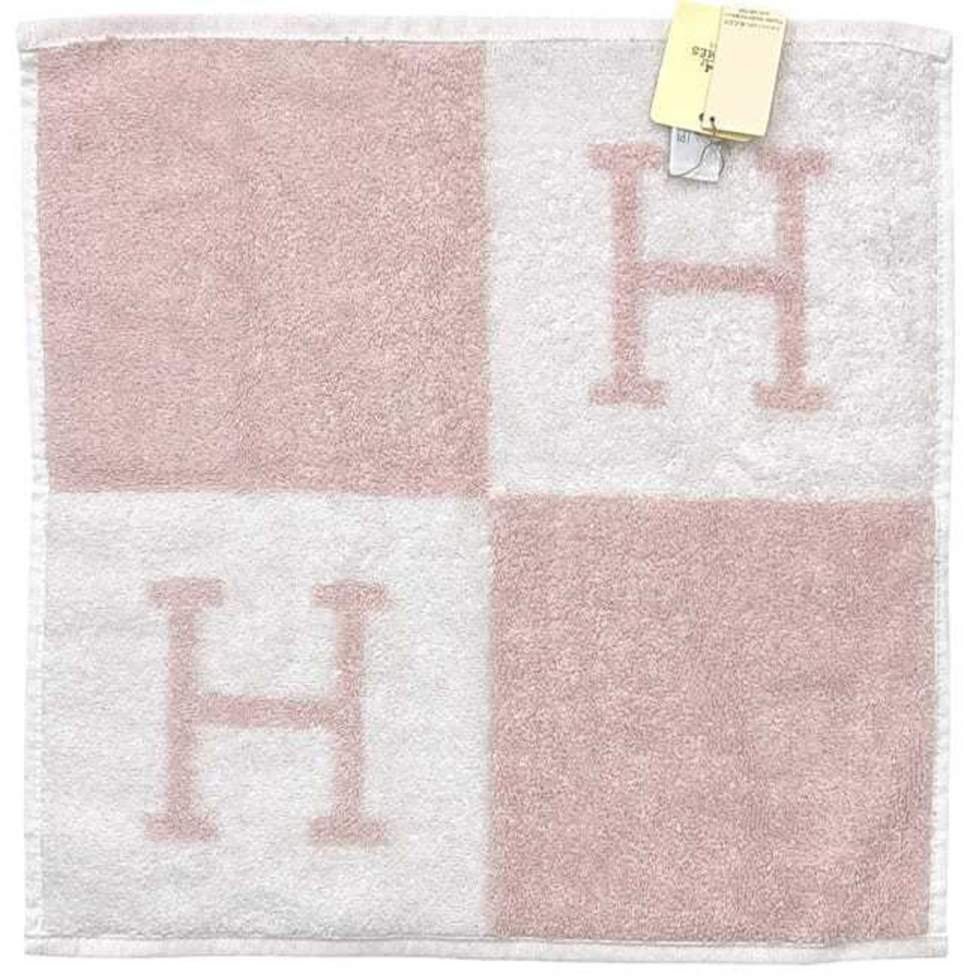Hermes Hermes Hermès towel set (ec-24541) in pink and white. 102192M-02 101300M-16. Unused. 100% cotton. Also suitable for children's H white face towels. Suitable girls boys. Size ONE SIZE - 6 Thumbnail
