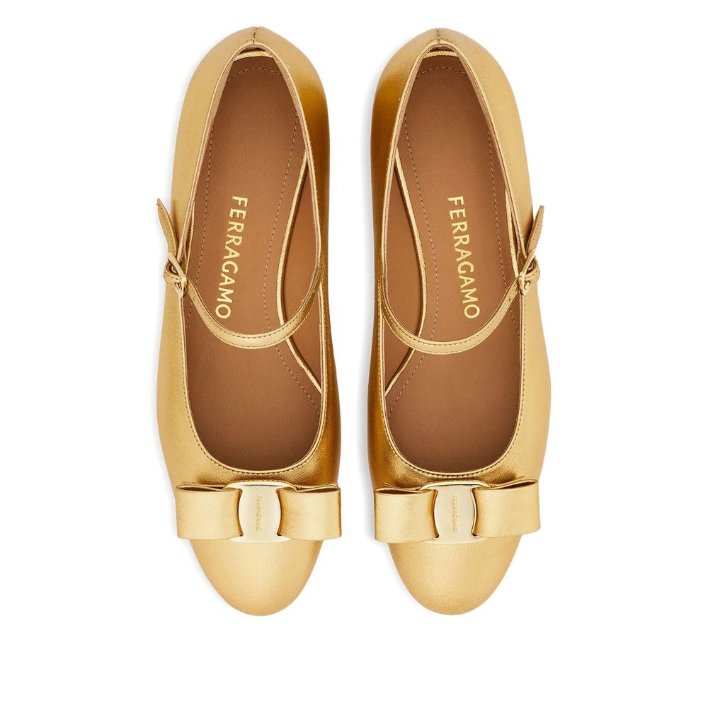 Salvatore Ferragamo Ferragamo GOLD Boots Size US 6 / IT 36 - 4 Thumbnail