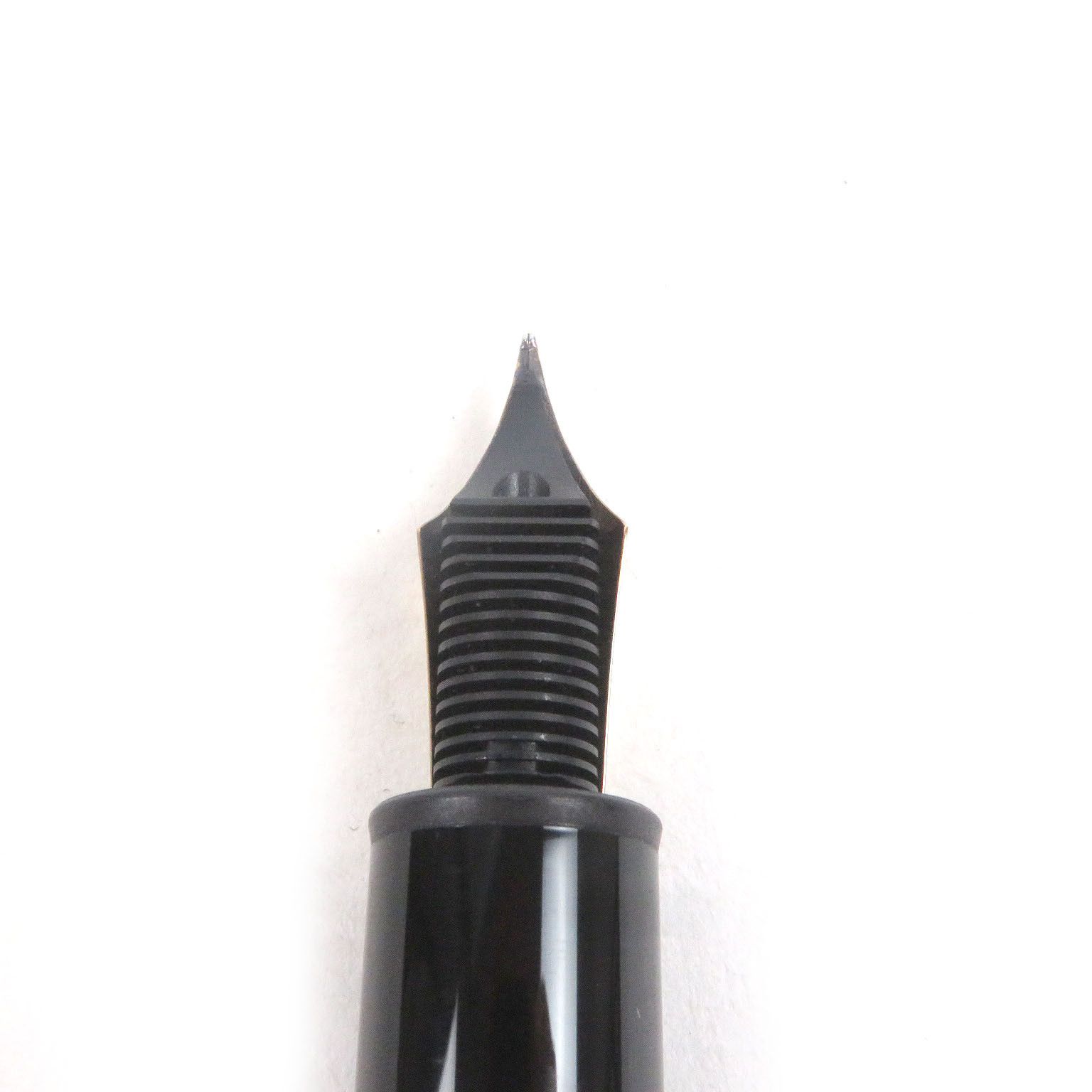 Montblanc Montblanc Montblanc Meisterstück 14K Fountain Pen Metal Pen DUTY FREE for USA Size ONE SIZE - 5 Thumbnail