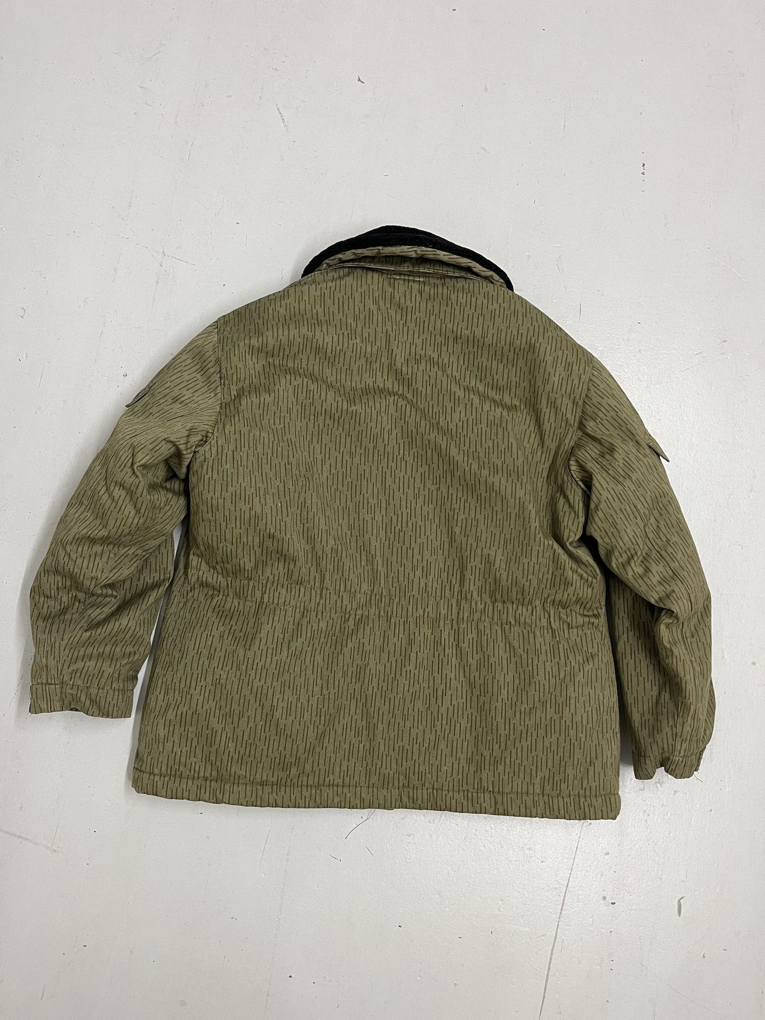 Vintage Vintage German Strichtarn Rain Camo Quilted Field Coat Size 52 Size US M / EU 48-50 / 2 - 3 Thumbnail