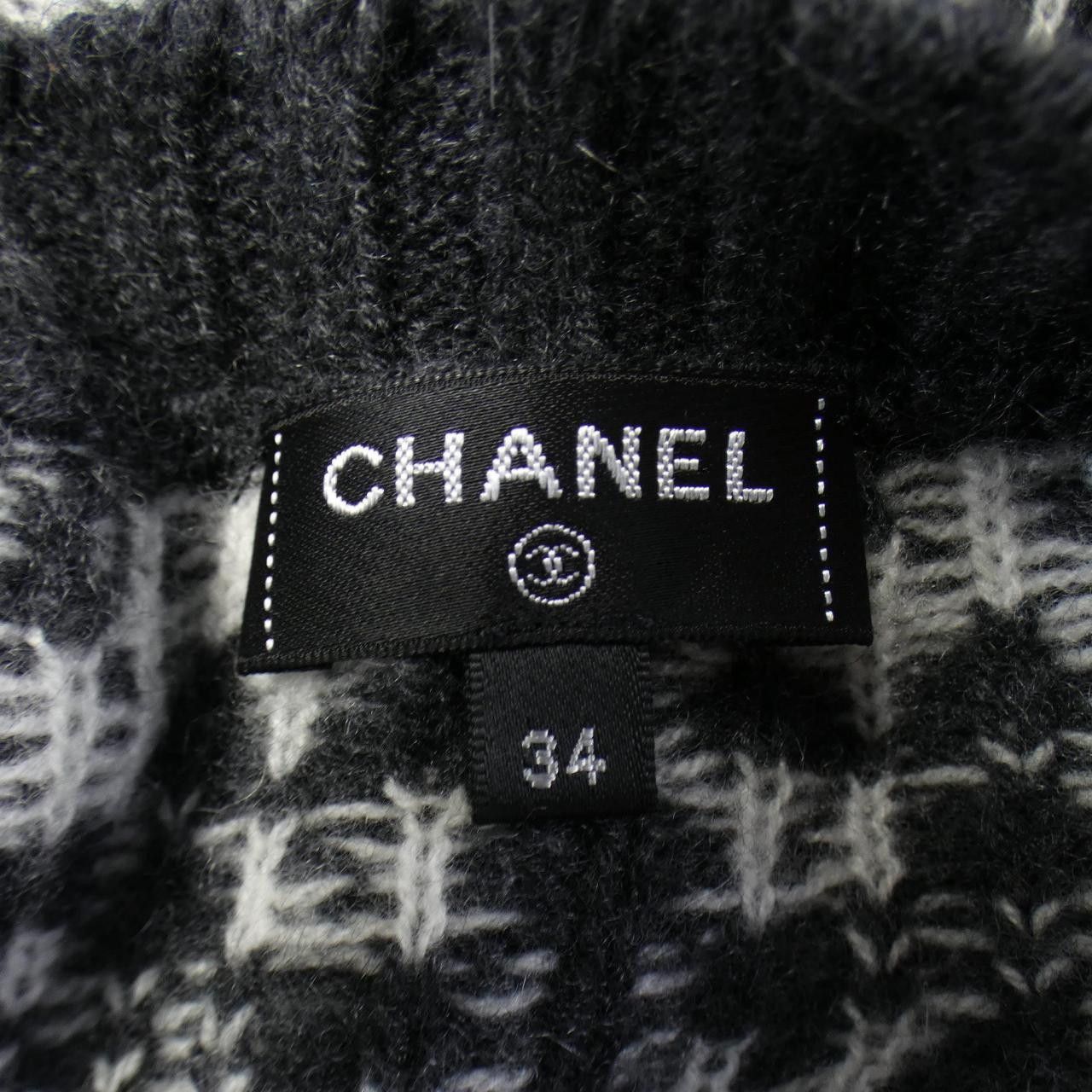Chanel Chanel Chanel P71472K10252 Cashmere Knit Others Tops P71472K10252 DUTY FREE for USA Size ONE SIZE - 5 Thumbnail