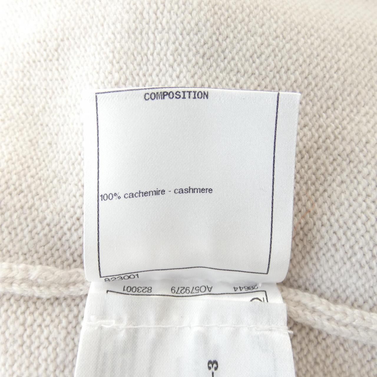 Chanel Chanel Chanel P55371K07273 100% Cashmere Knit Others Tops P55371K07273 DUTY FREE for USA Size ONE SIZE - 3 Thumbnail