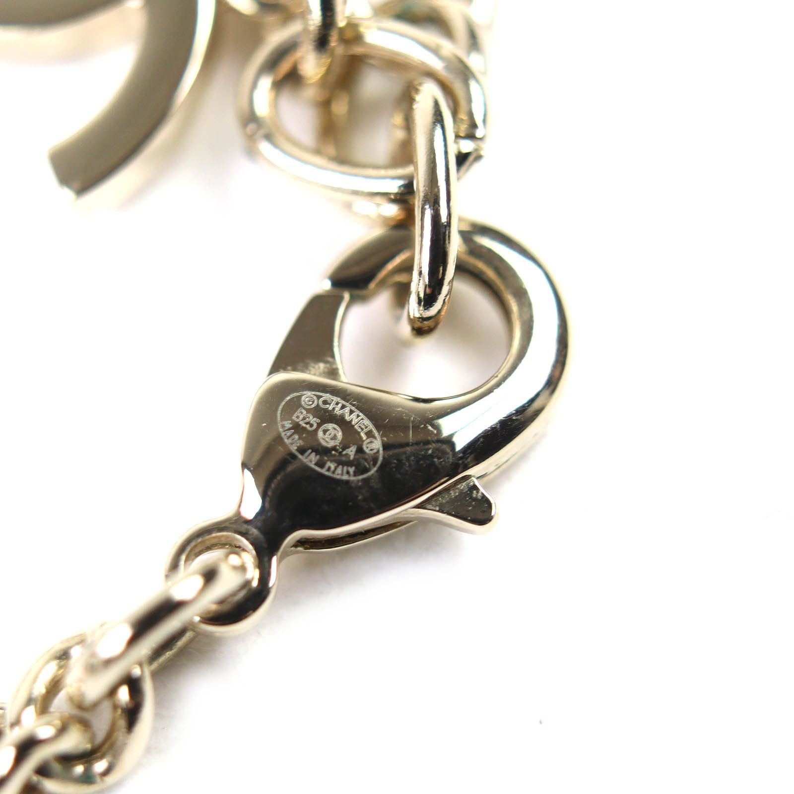 Chanel Chanel Chanel COCO Mark Rhinestone Logo Medal Necklace Metal Necklace DUTY FREE for USA Size ONE SIZE - 8 Thumbnail
