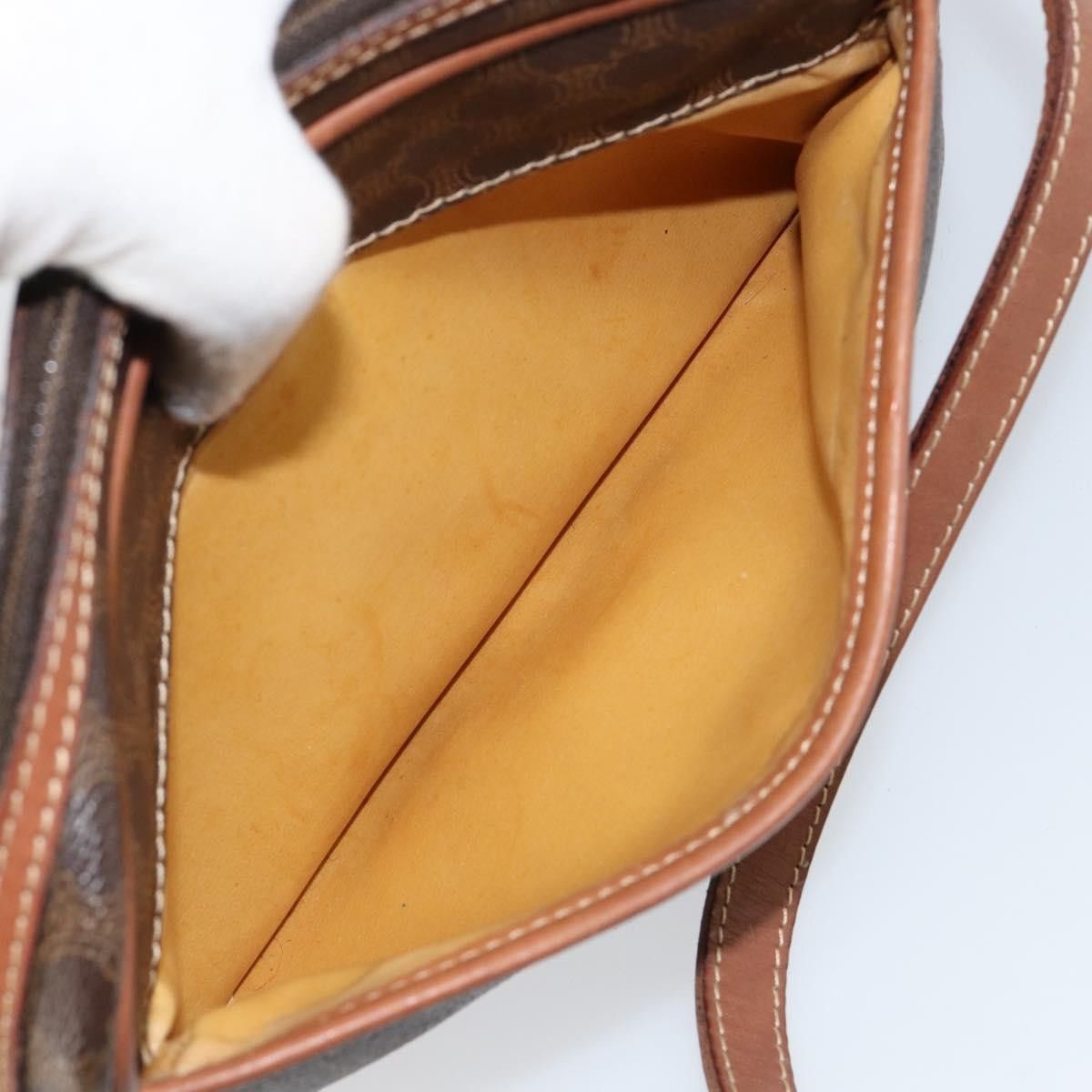 Celine Celine Vintage Macadam Canvas and Leather Size ONE SIZE - 23 Thumbnail
