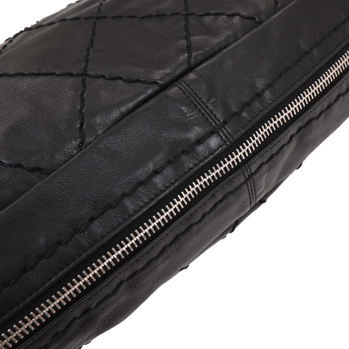 Chanel Chanel Expandable Zip Around Frame Bag Quilted Leather Size ONE SIZE - 9 Thumbnail