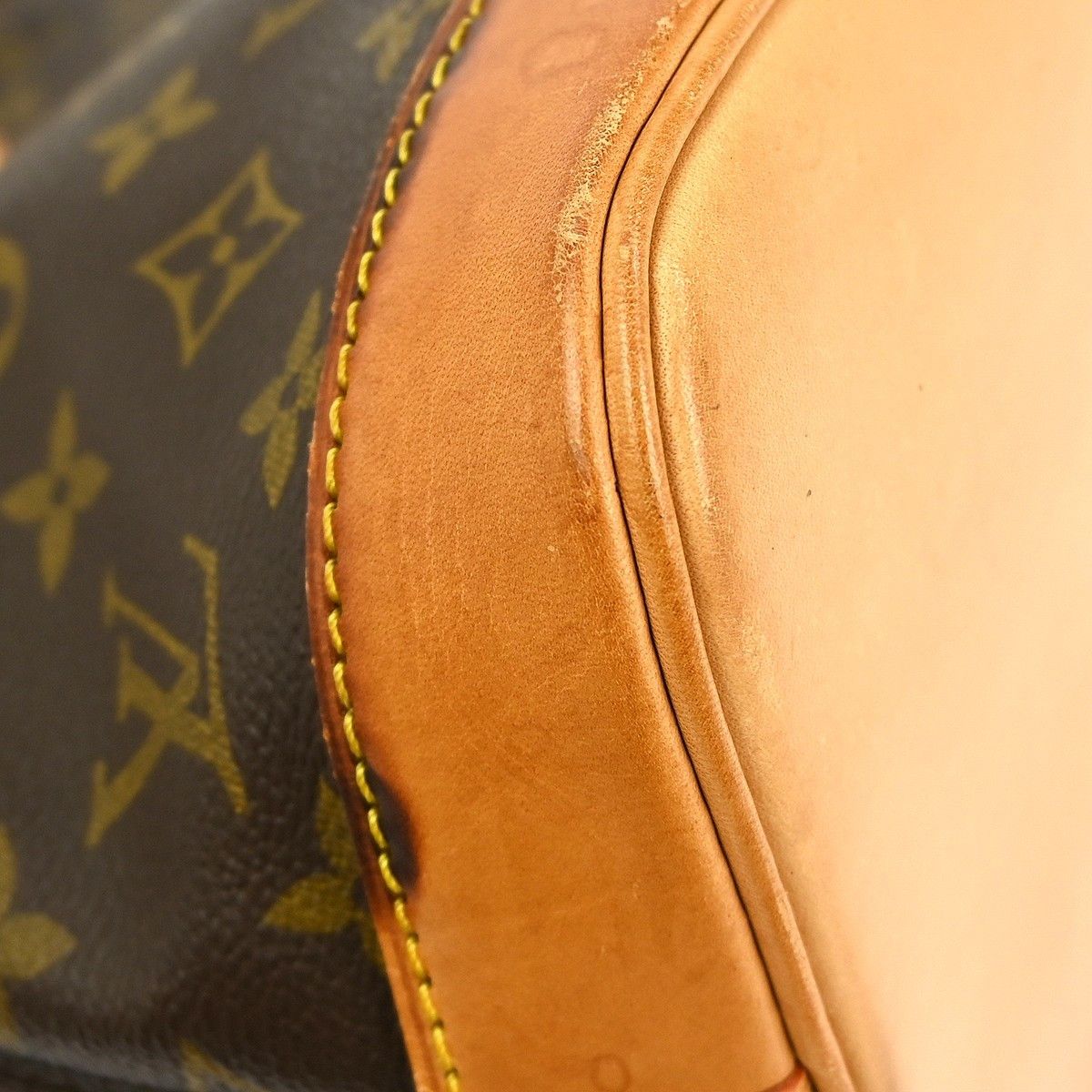 Louis Vuitton Louis Vuitton Alma Handbag Monogram Canvas Size ONE SIZE - 8 Thumbnail