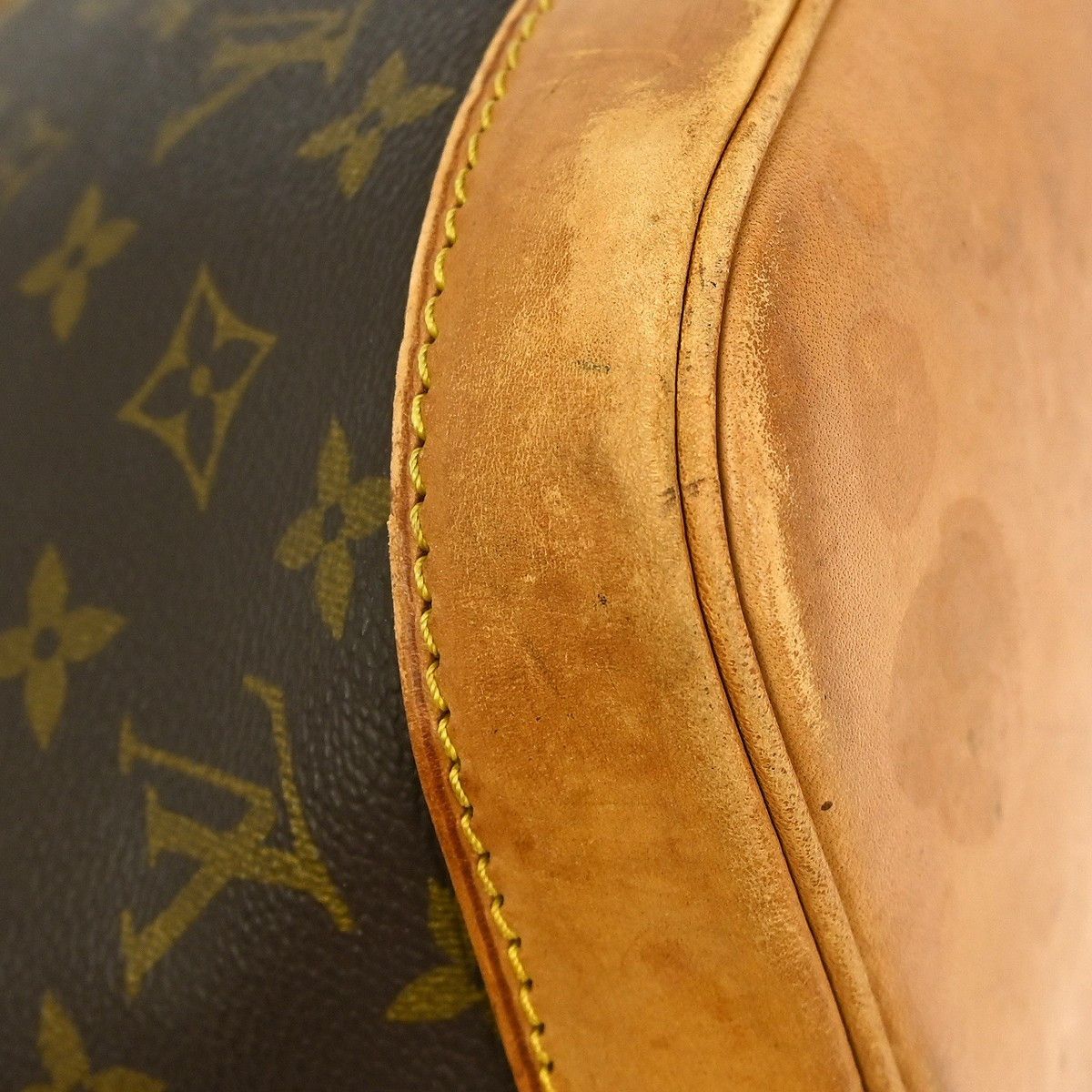 Louis Vuitton Louis Vuitton Alma Handbag Monogram Canvas Size ONE SIZE - 8 Thumbnail