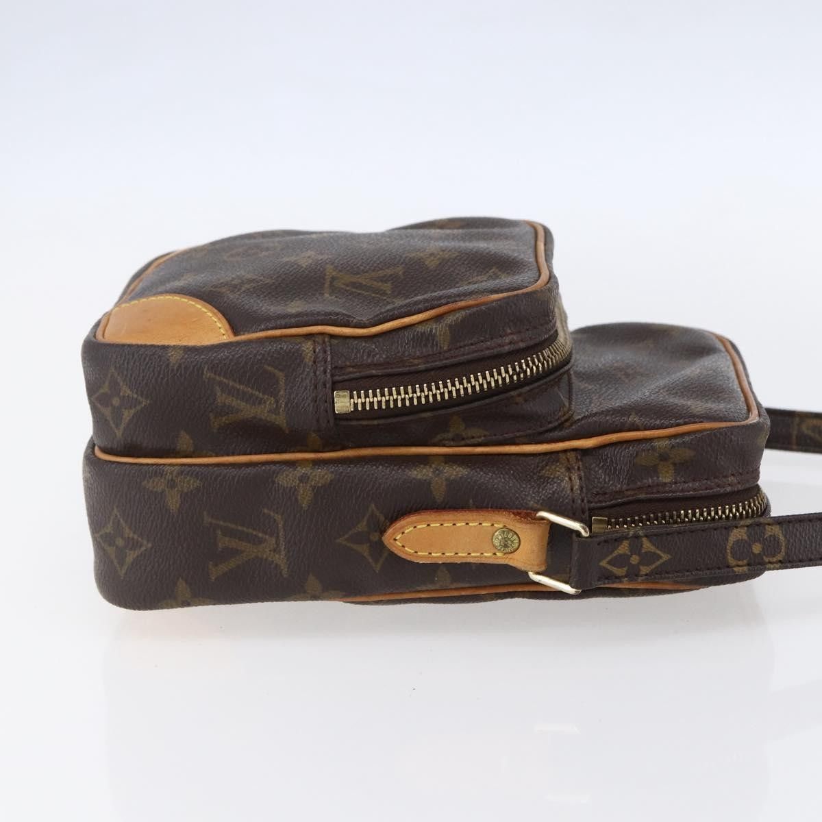 Louis Vuitton Louis Vuitton Amazone Bag Monogram Canvas Size ONE SIZE - 4 Thumbnail