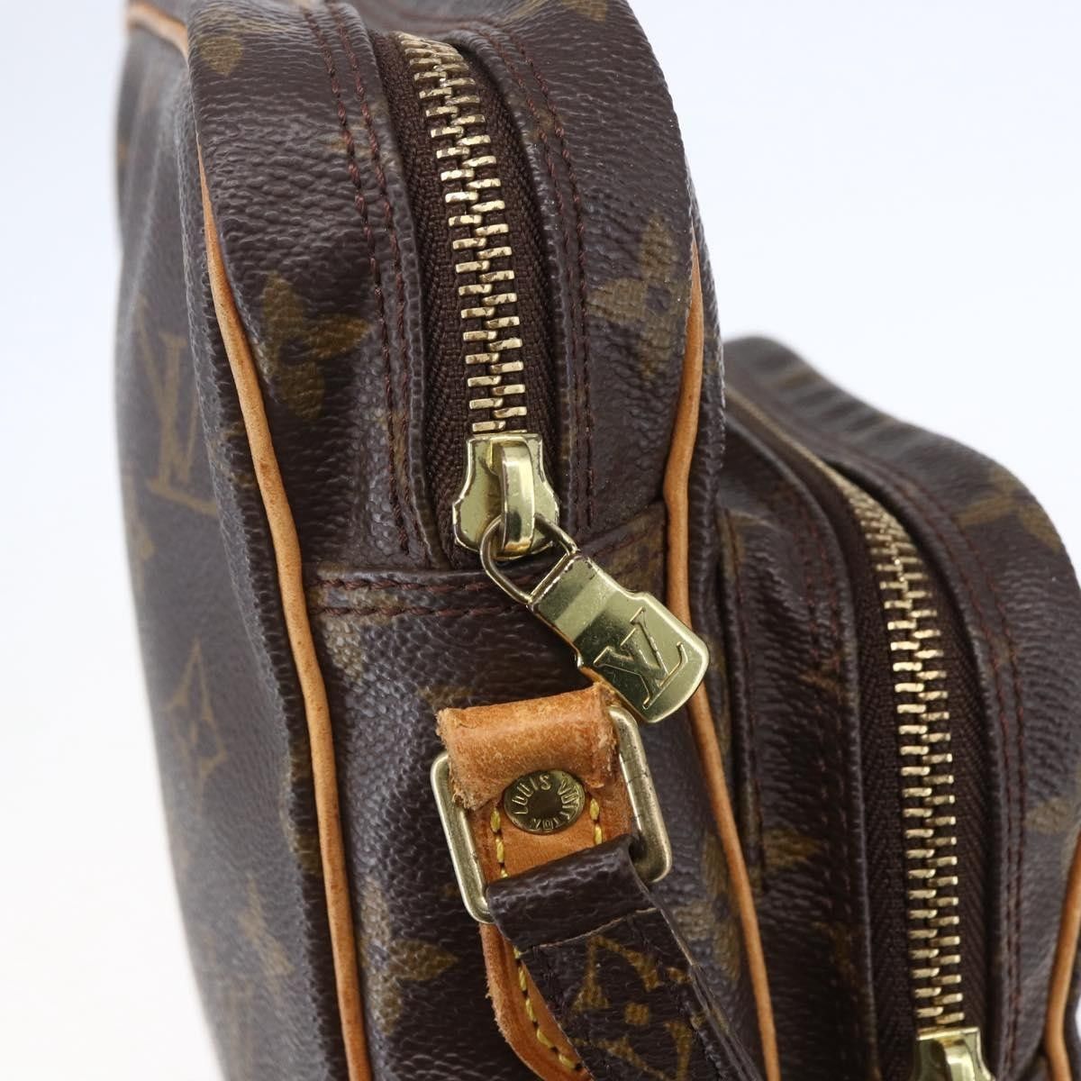 Louis Vuitton Louis Vuitton Amazone Bag Monogram Canvas Size ONE SIZE - 17 Thumbnail