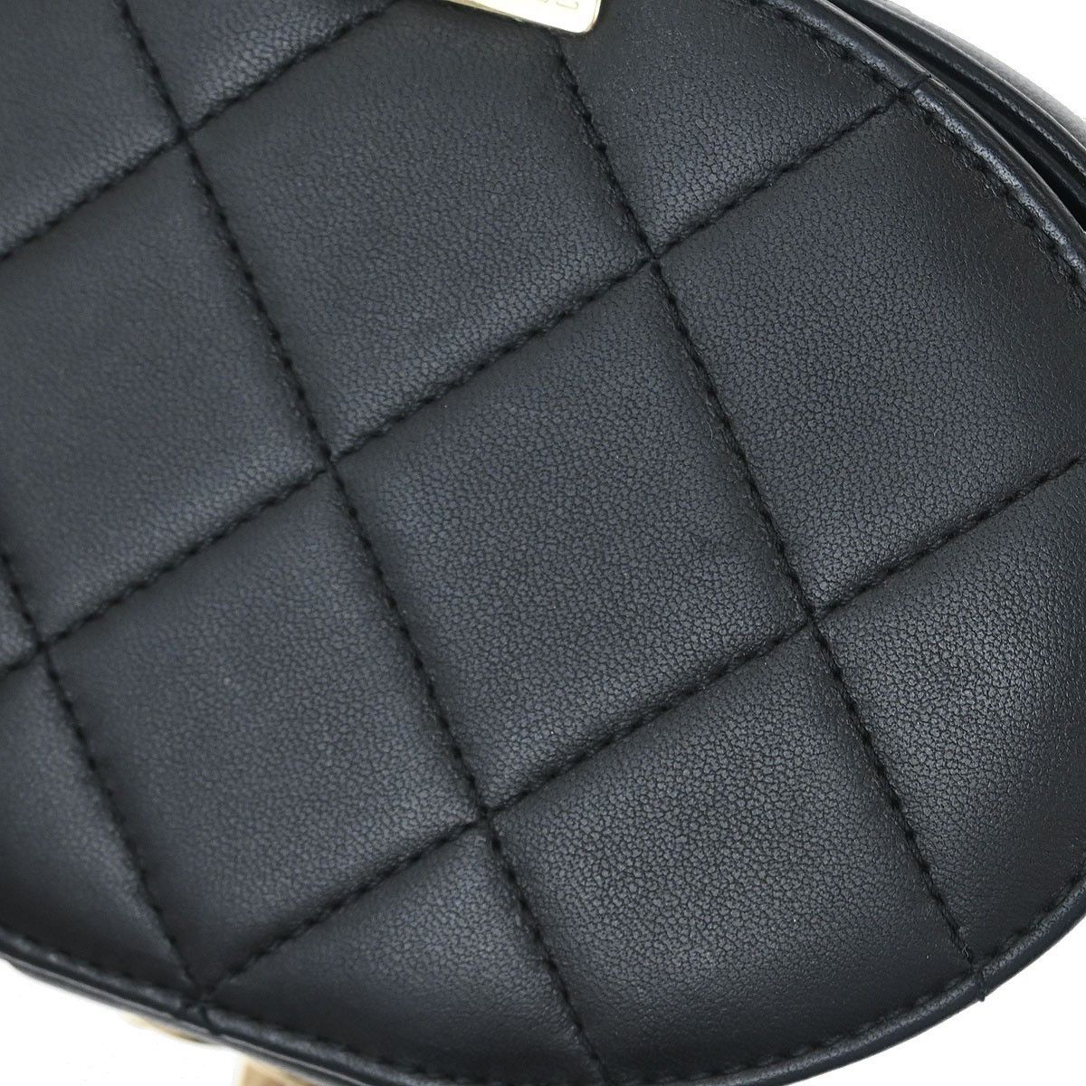 Chanel Chanel Resin Elegant Chain Tubular Vanity Case Quilted Lambskin Size ONE SIZE - 10 Thumbnail