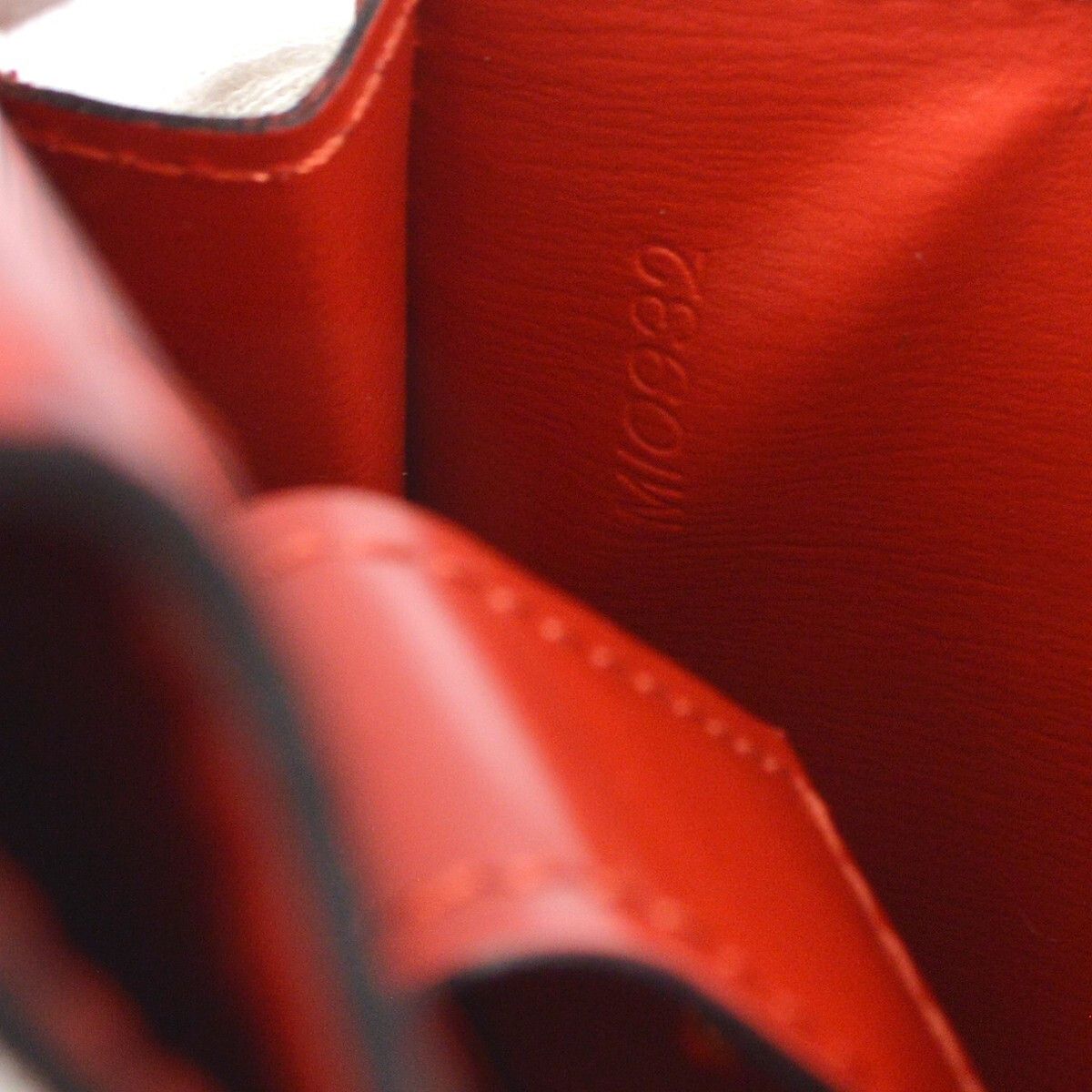 Louis Vuitton Louis Vuitton Sherwood Belt Bag Epi Leather Size ONE SIZE - 7 Thumbnail