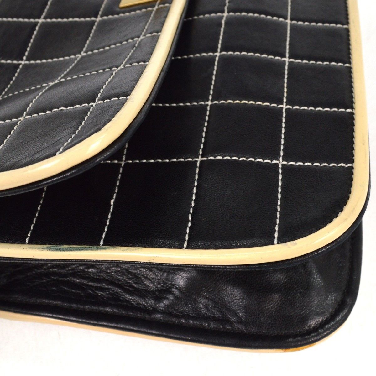 Chanel Chanel Chocolate Bar Mademoiselle Flap Bag Quilted Leather Size ONE SIZE - 7 Thumbnail