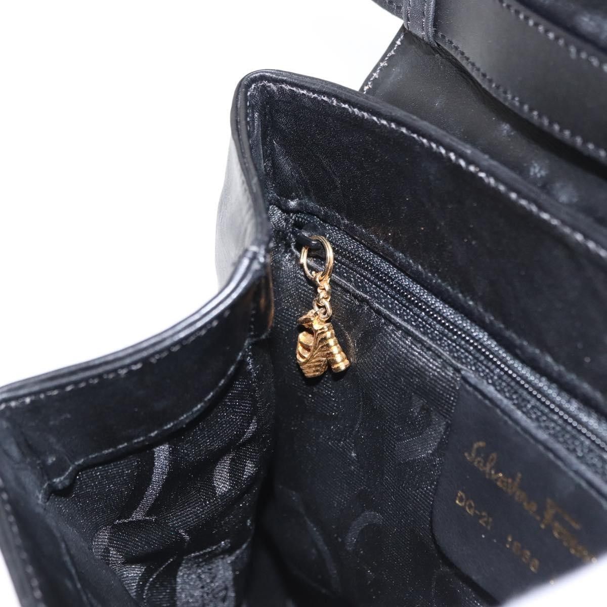 Salvatore Ferragamo Salvatore Ferragamo Vintage Leather Size ONE SIZE - 23 Thumbnail