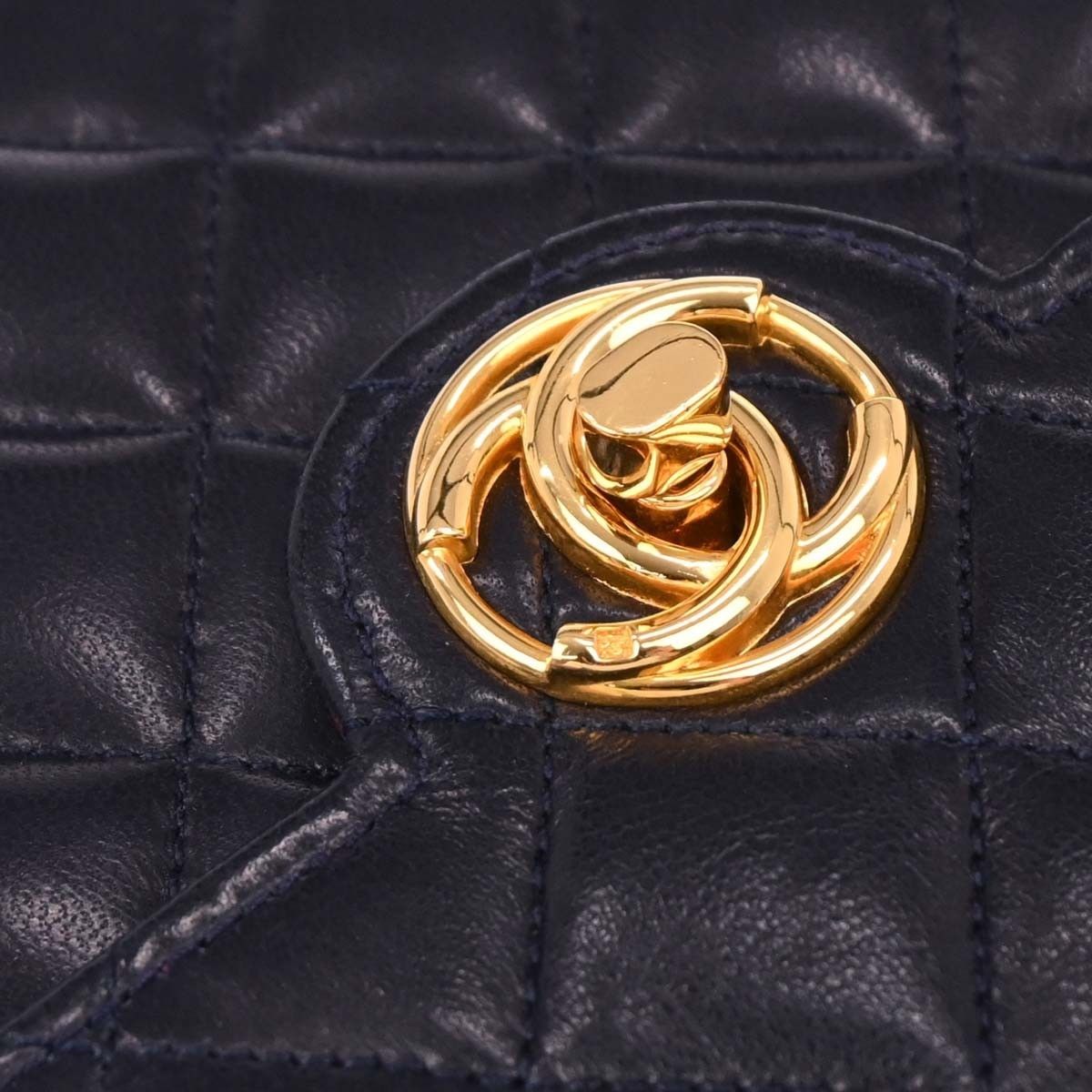 Chanel Chanel Vintage CC Chain Flap Bag Quilted Lambskin Size ONE SIZE - 7 Thumbnail