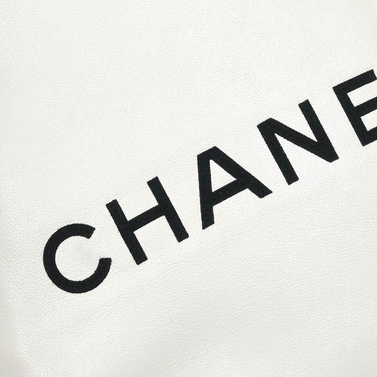 Chanel Chanel Essential Shopping Tote Leather Size ONE SIZE - 9 Thumbnail
