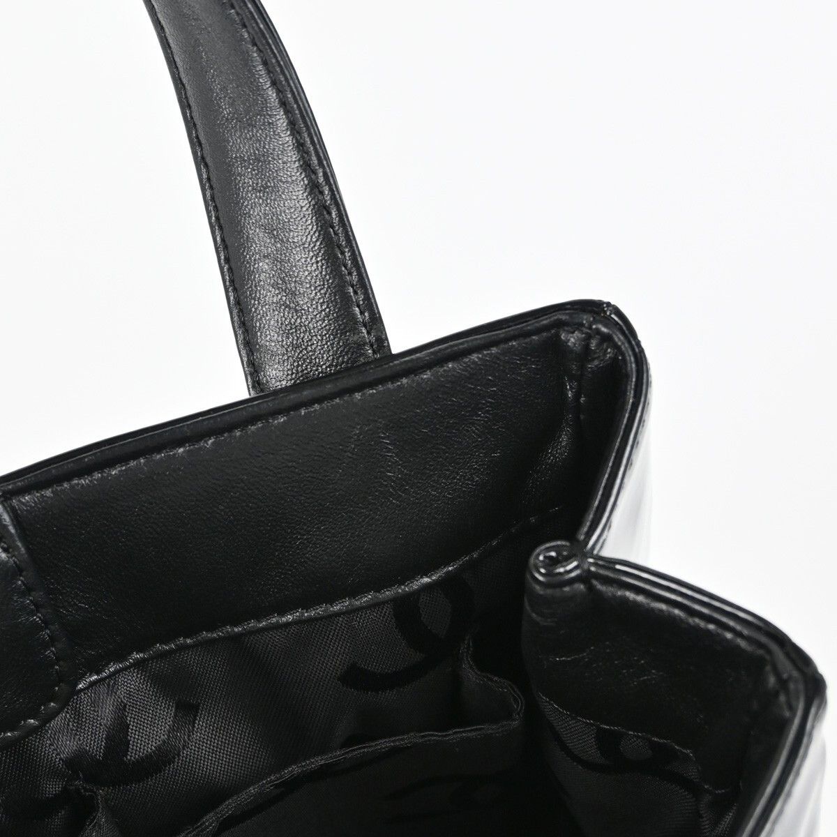 Chanel Chanel Triple CC Tote Patent Size ONE SIZE - 11 Thumbnail