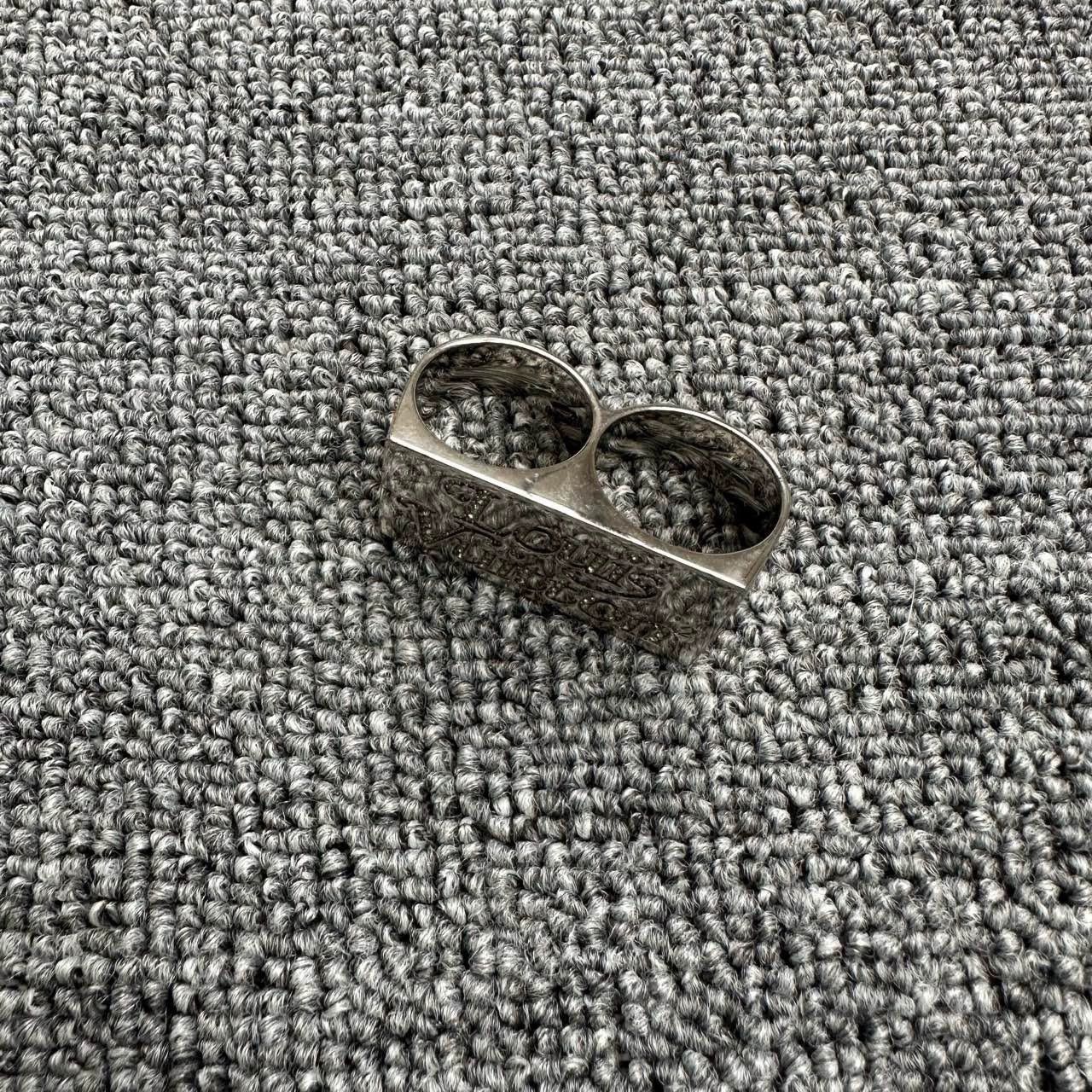 Louis Vuitton louis vuitton x nigo double-finger logo ring Size ONE SIZE - 3 Thumbnail