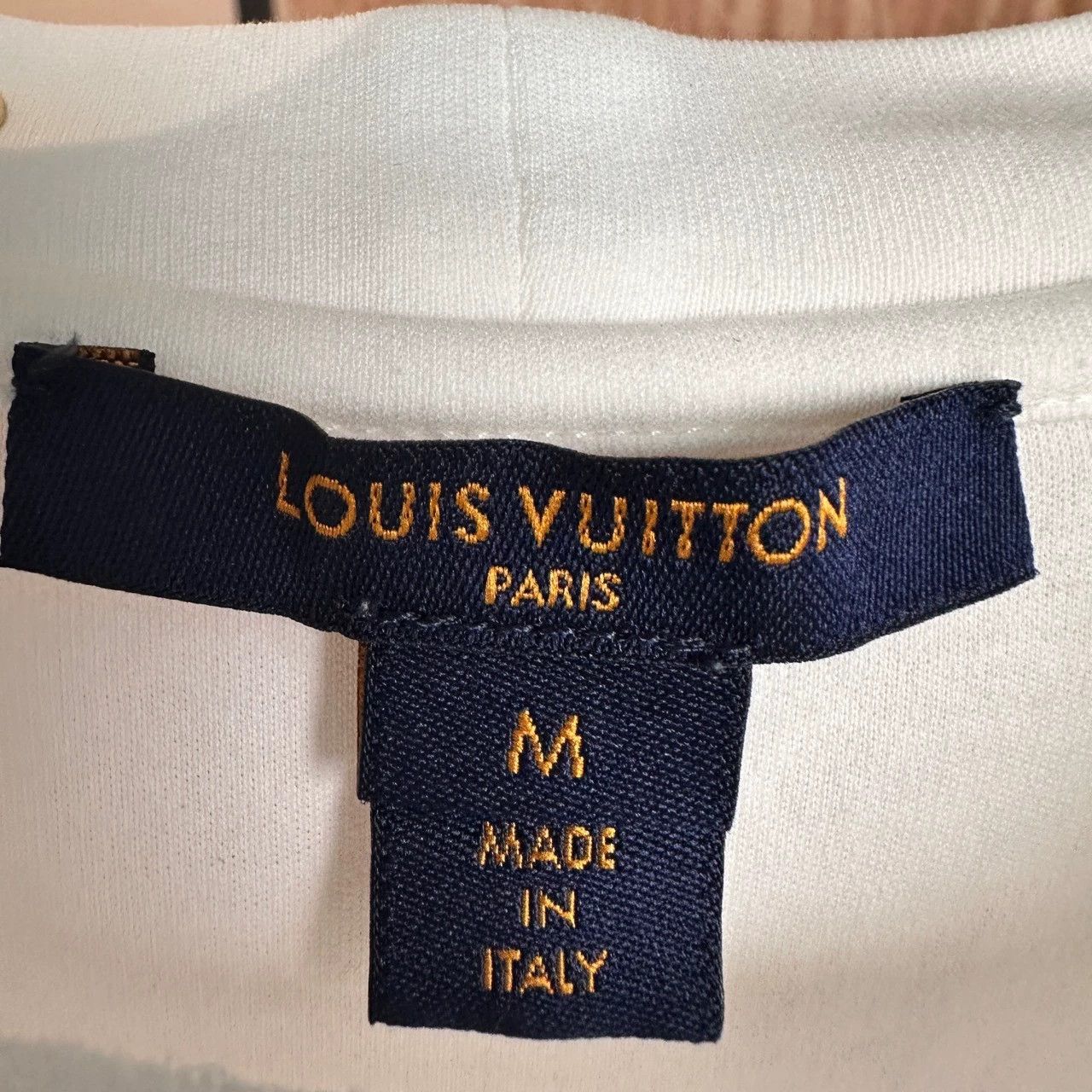 Louis Vuitton louis vuitton white logo short sleeve top Size M / US 6-8 / IT 42-44 - 4 Thumbnail