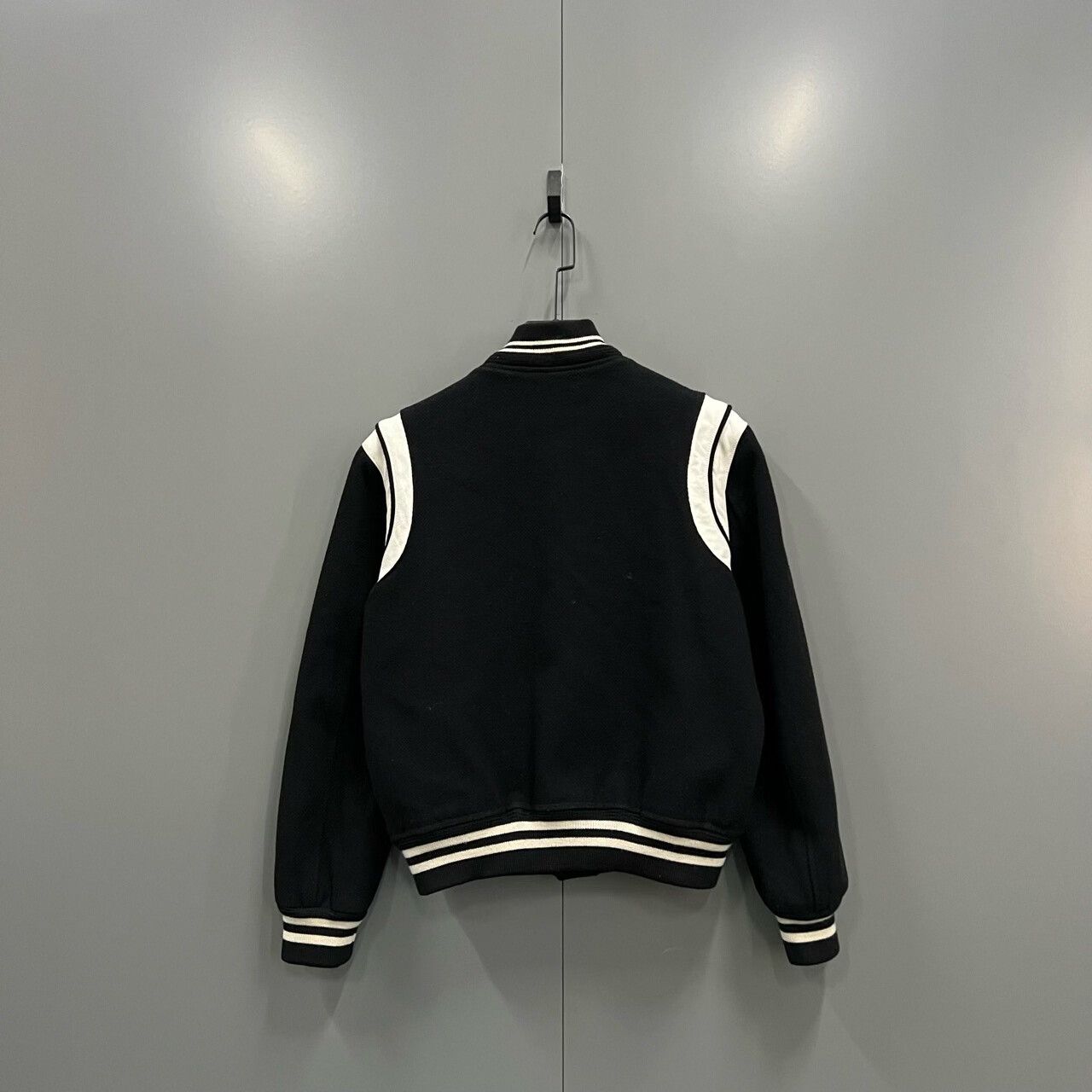 Saint Laurent Paris saint laurent black colorblock baseball jacket Size US M / EU 48-50 / 2 - 2 Thumbnail