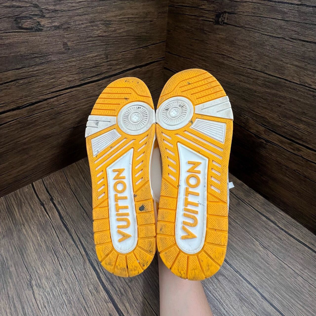 Louis Vuitton LV Trainer White Yellow Velcro Sneakers Size US 9.5 / EU 42-43 - 7 Thumbnail