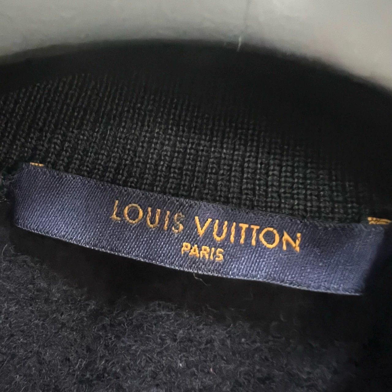 Louis Vuitton louis vuitton navy zip-up jacket size s Size US S / EU 44-46 / 1 - 3 Thumbnail