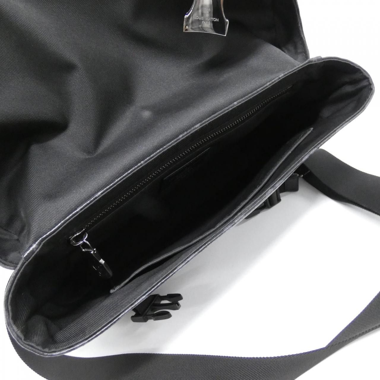 Louis Vuitton Louis Vuitton Louis Vuitton Monogram Eclipse Messenger Voyage Shoulder Bag Canvas Shoulder Bag M40511 DUTY FREE for USA Size ONE SIZE - 6 Thumbnail