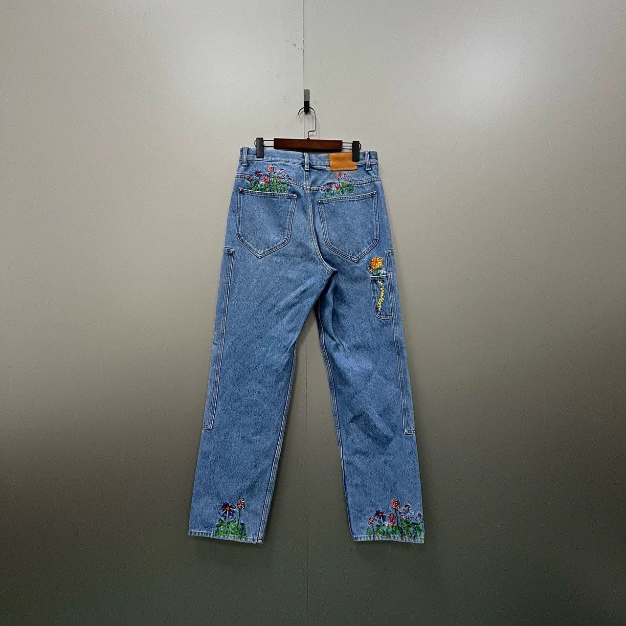 Louis Vuitton louis vuitton floral embroidered denim pants Size 31" - 2 Thumbnail