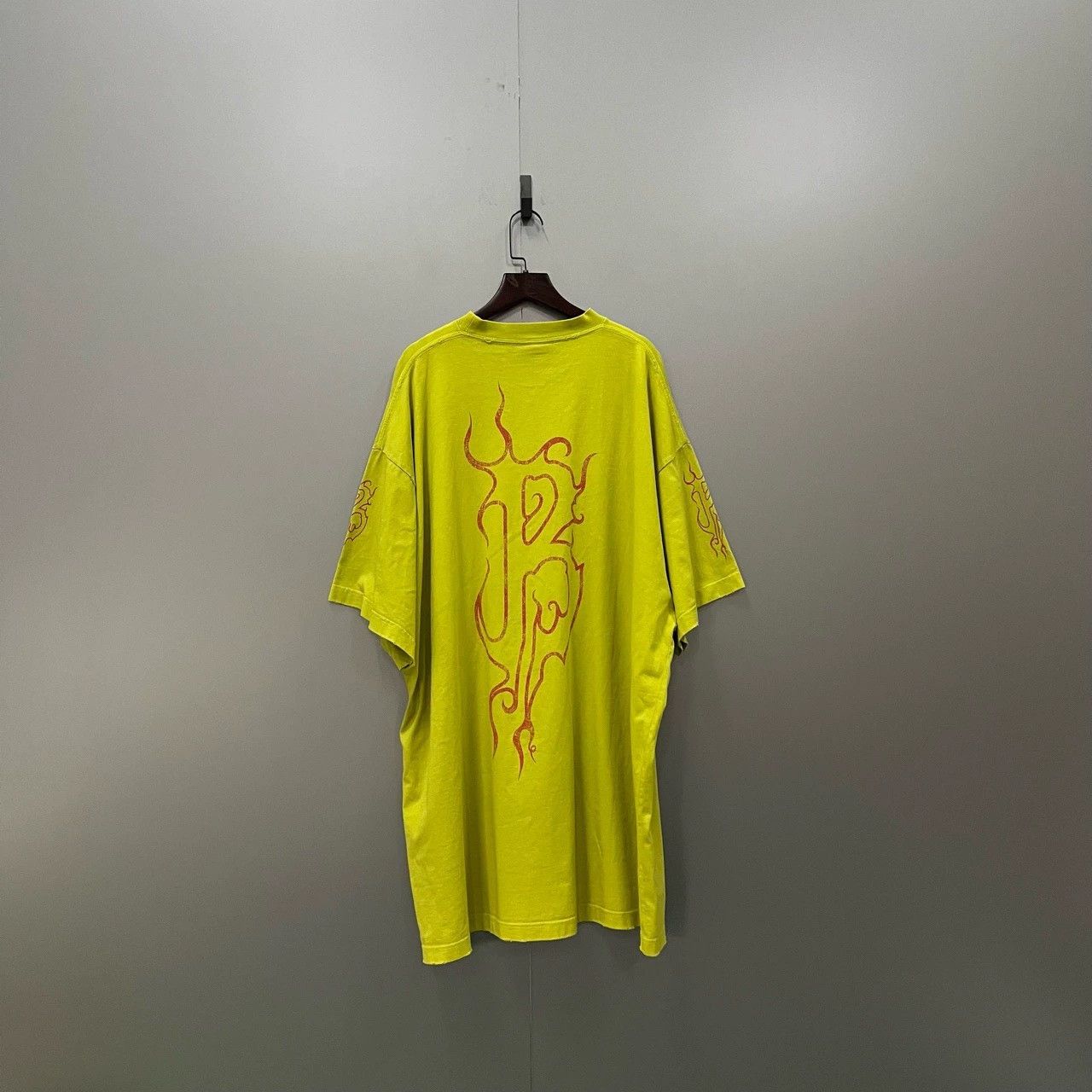 Balenciaga balenciaga flame print short sleeve t-shirt Size US M / EU 48-50 / 2 - 2 Thumbnail
