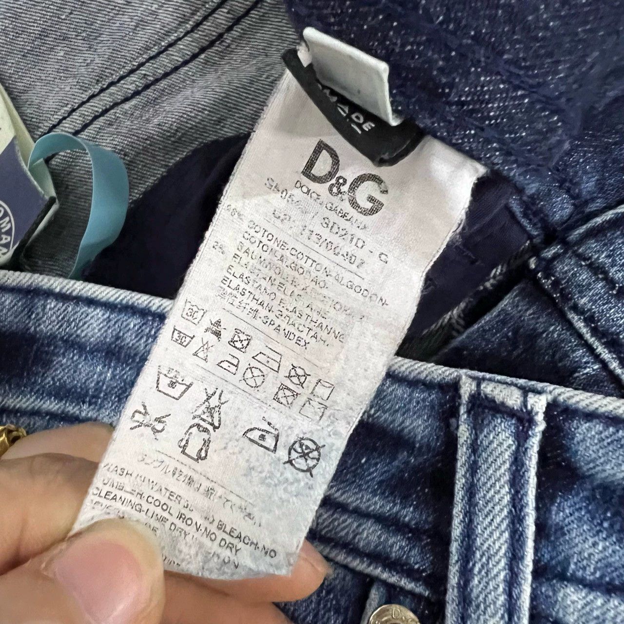Dolce & Gabbana floral print jeans by dolce gabbana Size 26" / US 2 / IT 38 - 3 Thumbnail