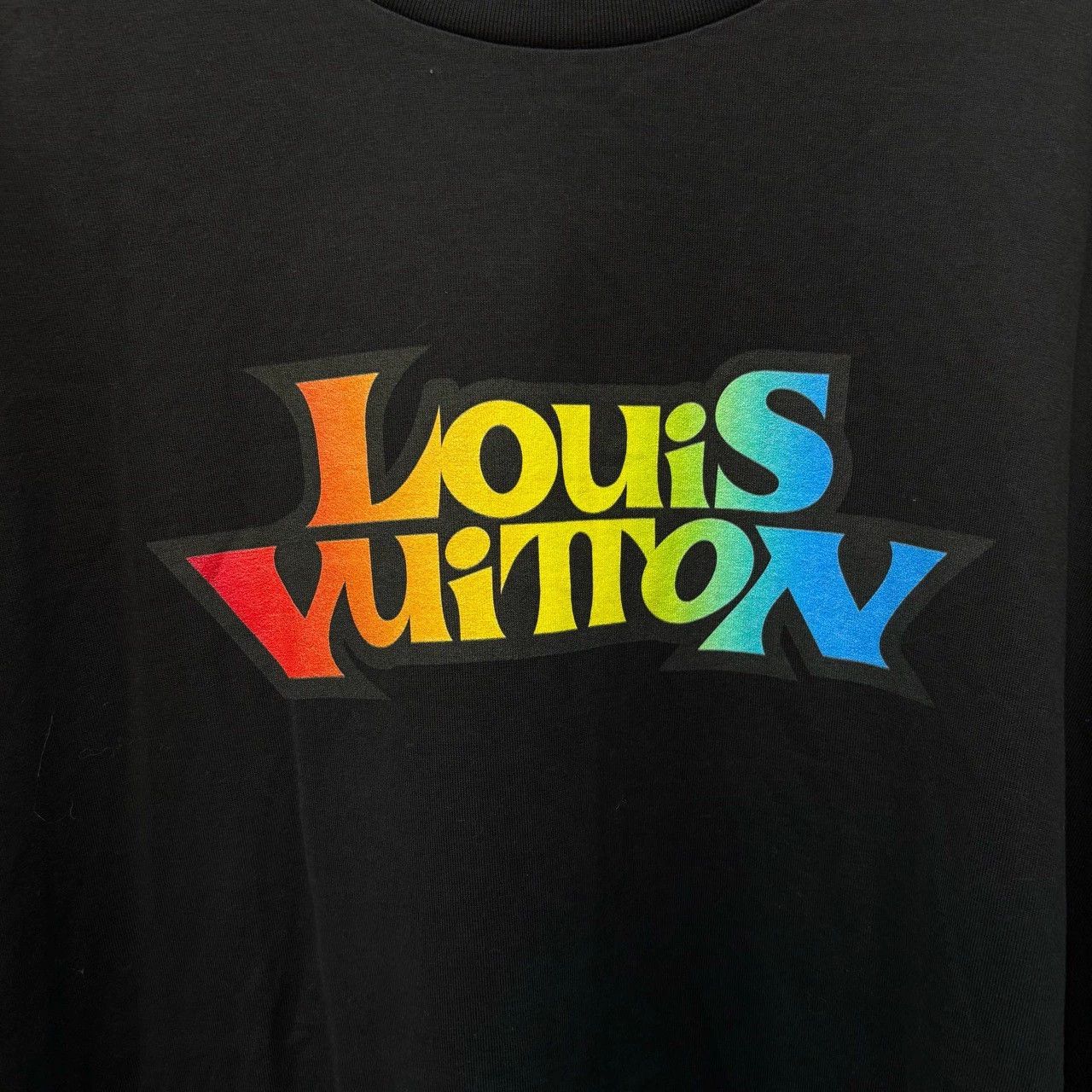 Louis Vuitton louis vuitton rainbow logo long sleeve t-shirt Size US XXL / EU 58 / 5 - 3 Thumbnail