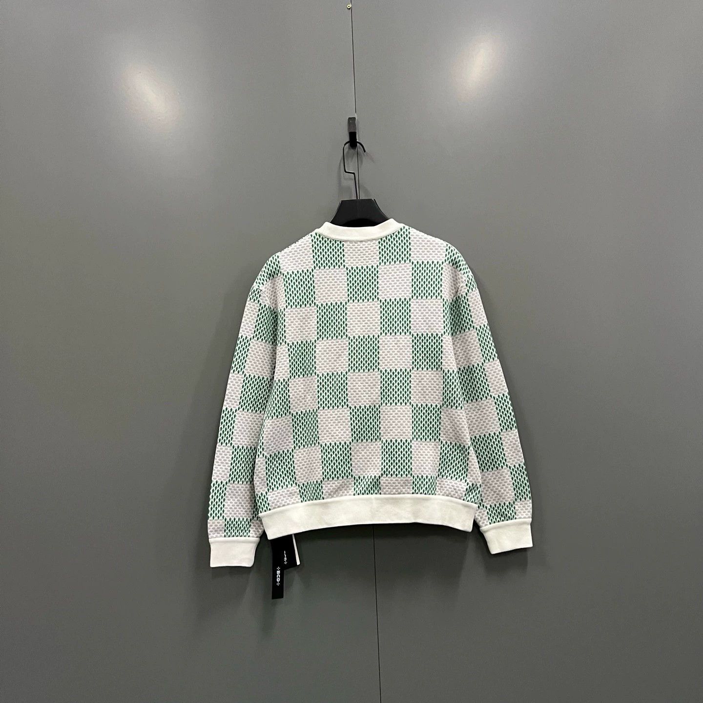 Louis Vuitton louis vuitton checkered logo sweatshirt size M Size US M / EU 48-50 / 2 - 2 Thumbnail